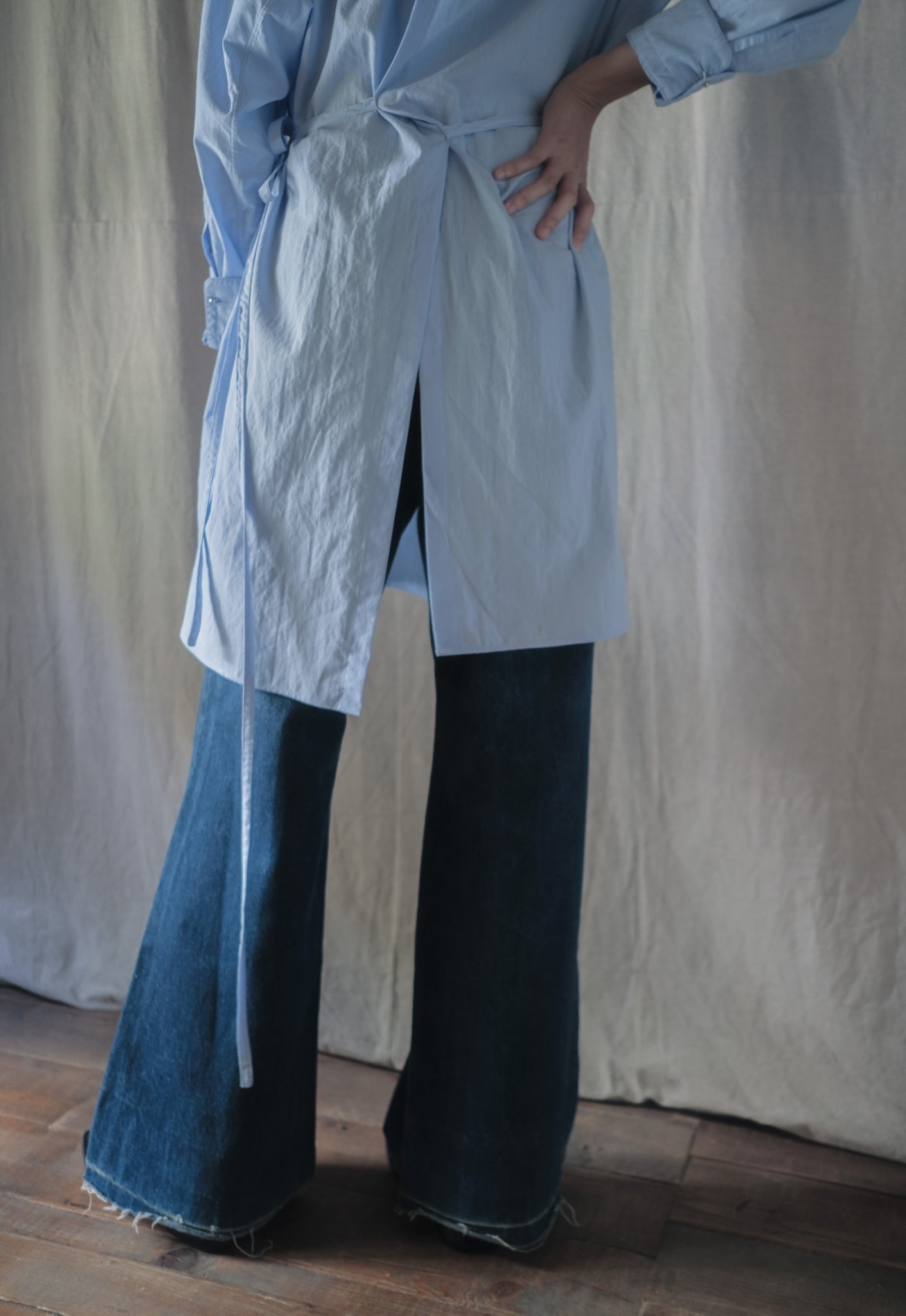 1900-1910’s Vintage European / France Open-Back Drawstring Dress Shirt /月色藍歐洲露背綁繩禮服襯衫