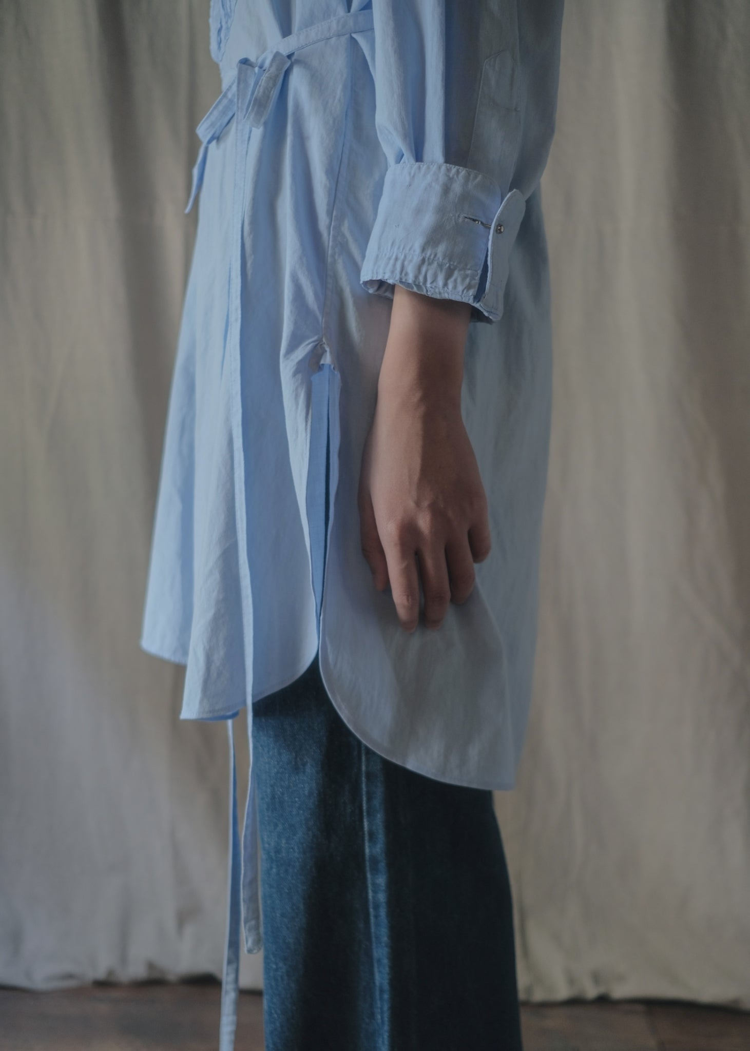 1900-1910’s Vintage European / France Open-Back Drawstring Dress Shirt /月色藍歐洲露背綁繩禮服襯衫