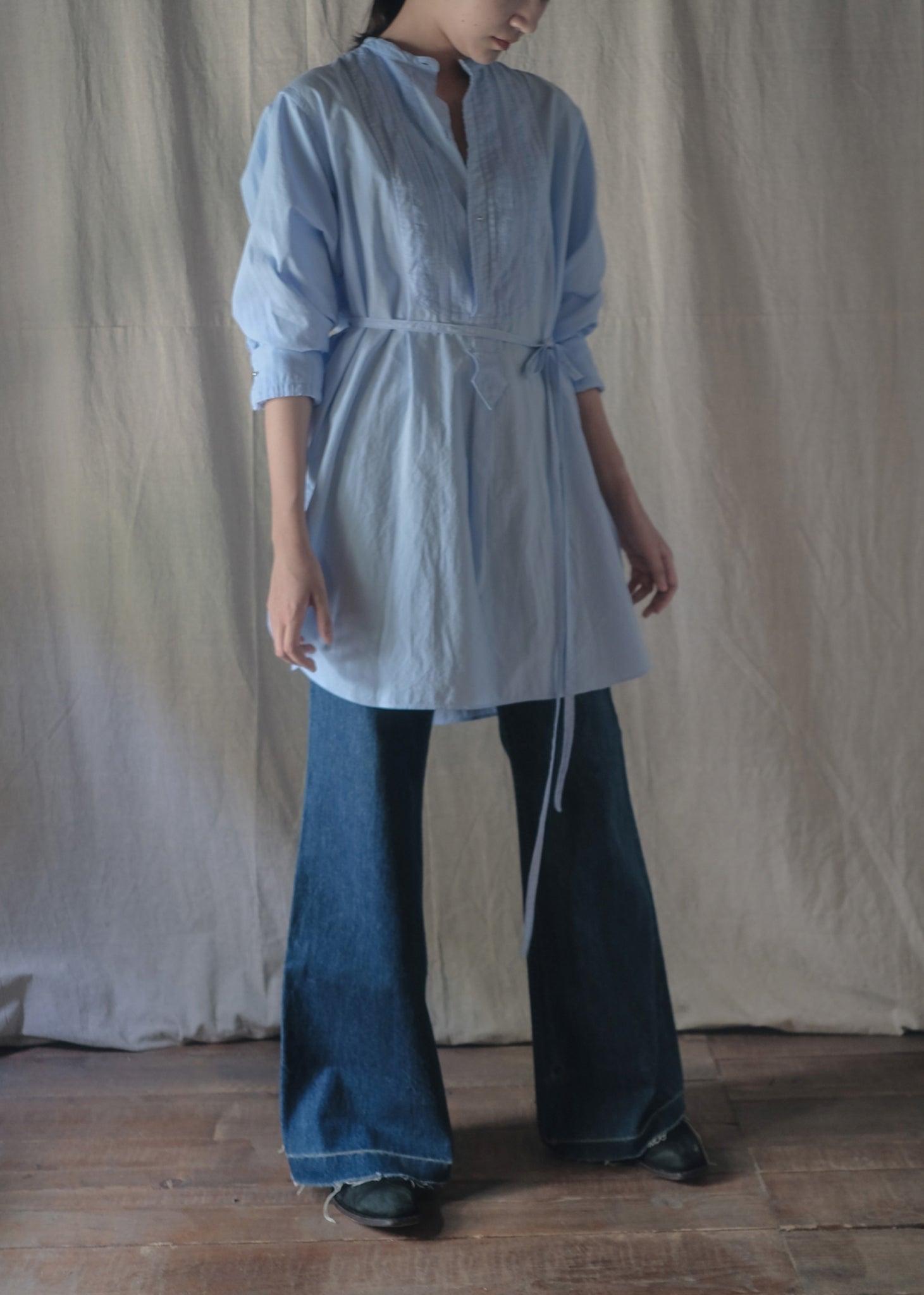 1900-1910’s Vintage European / France Open-Back Drawstring Dress Shirt /月色藍歐洲露背綁繩禮服襯衫