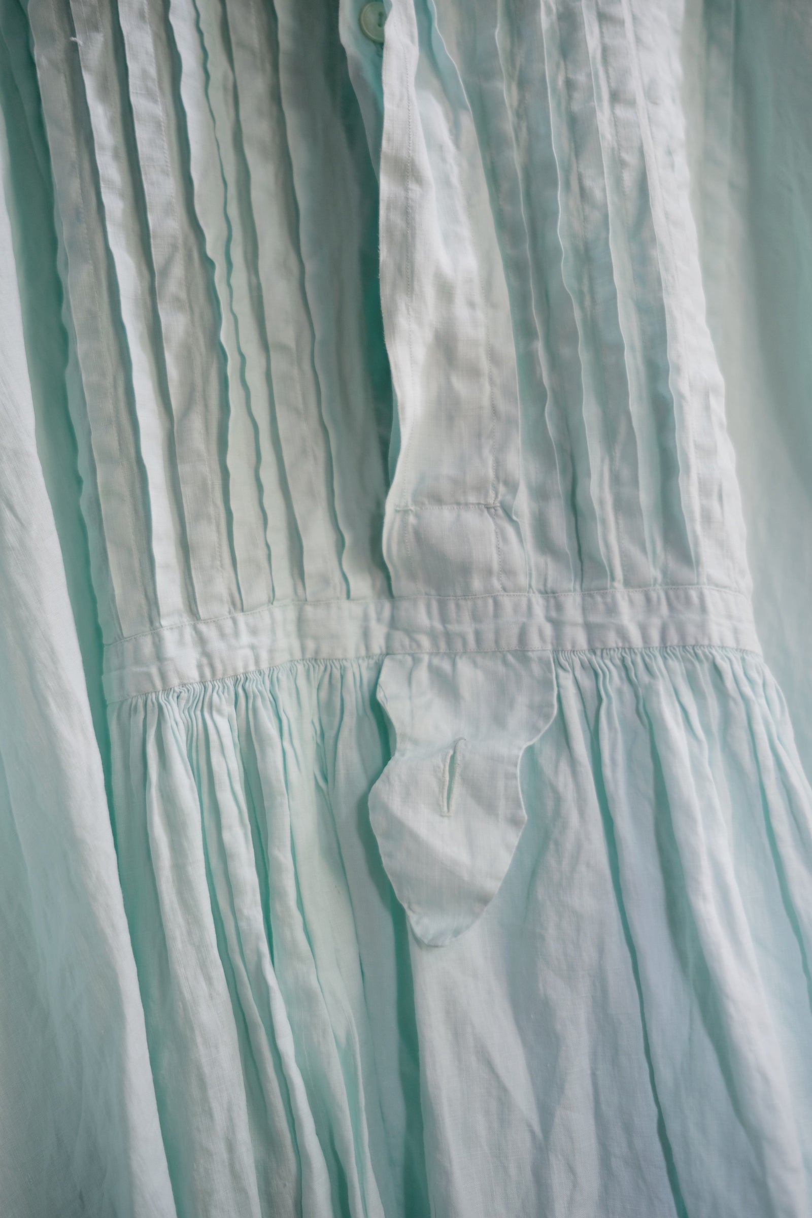 1900-1910’s Vintage European / France Open-Back Drawstring Dress Shirt / 水色綠歐洲露背綁繩禮服襯衫