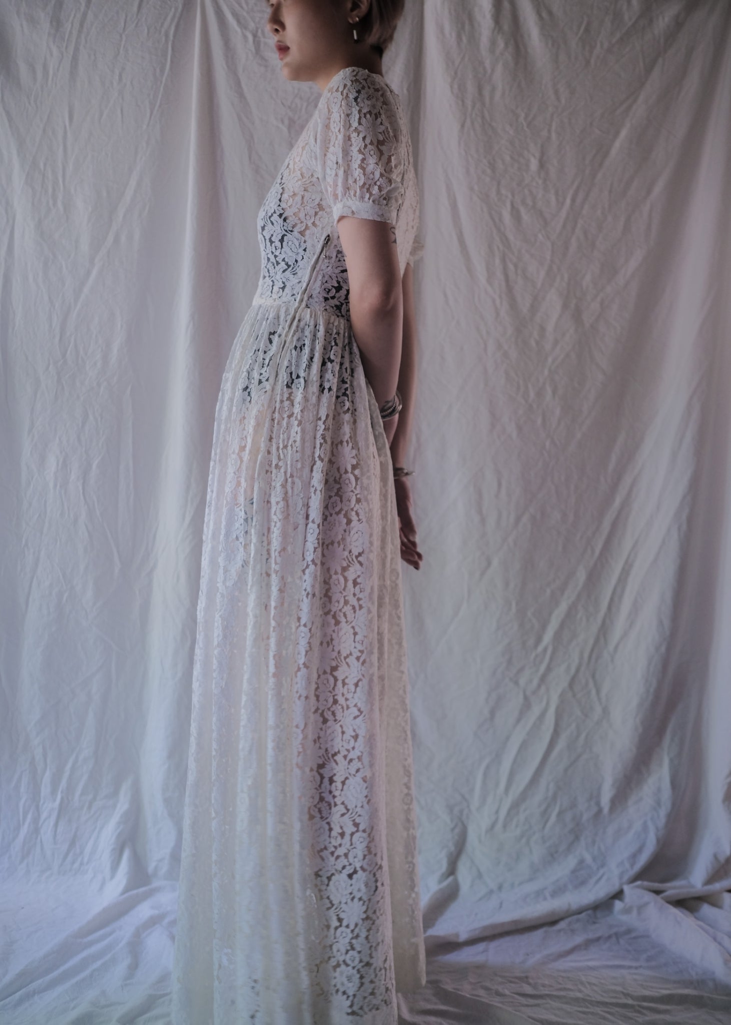 Vintage Lace Maxi Dress / 透膚蕾絲長裙