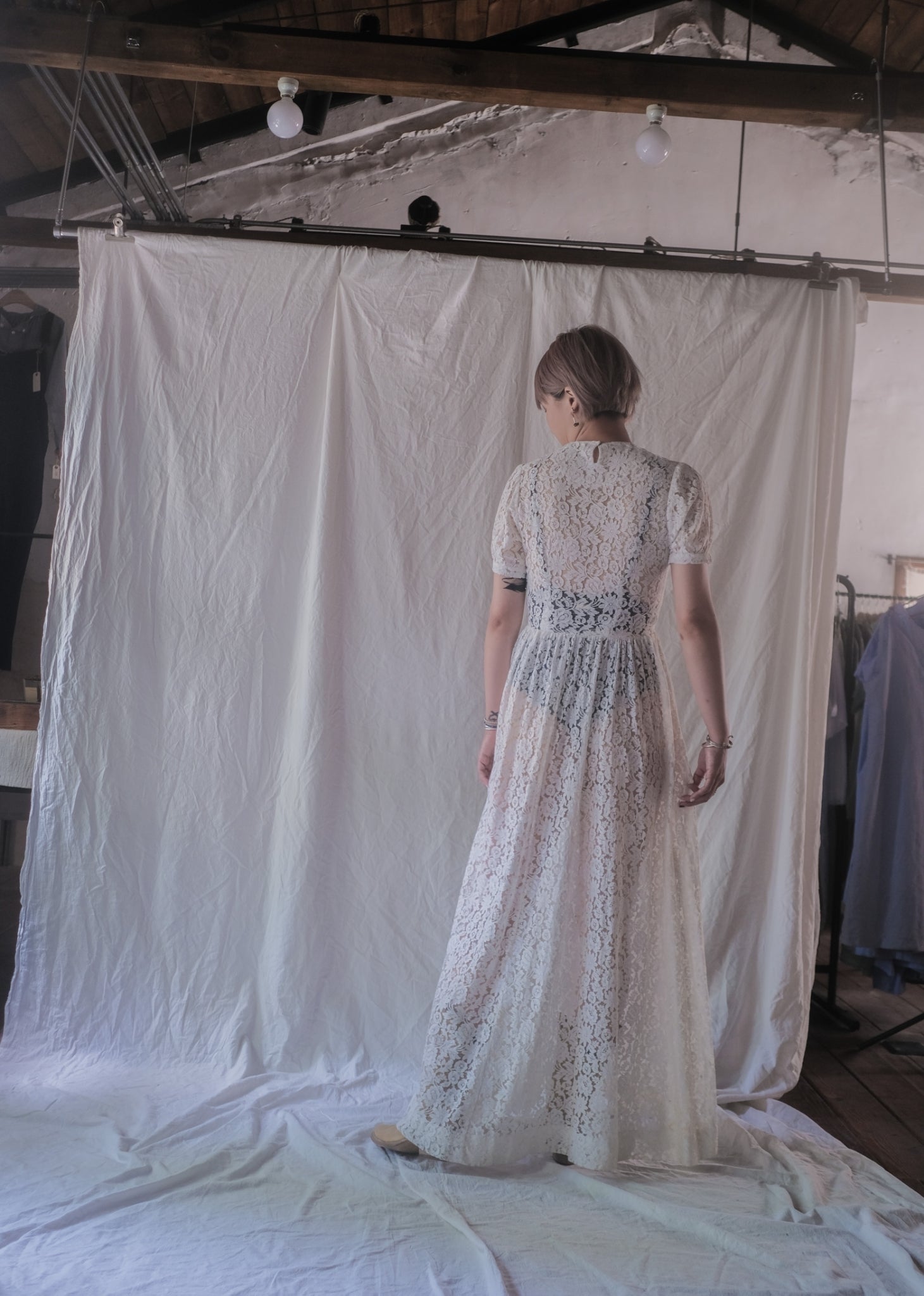 Vintage Lace Maxi Dress / 透膚蕾絲長裙