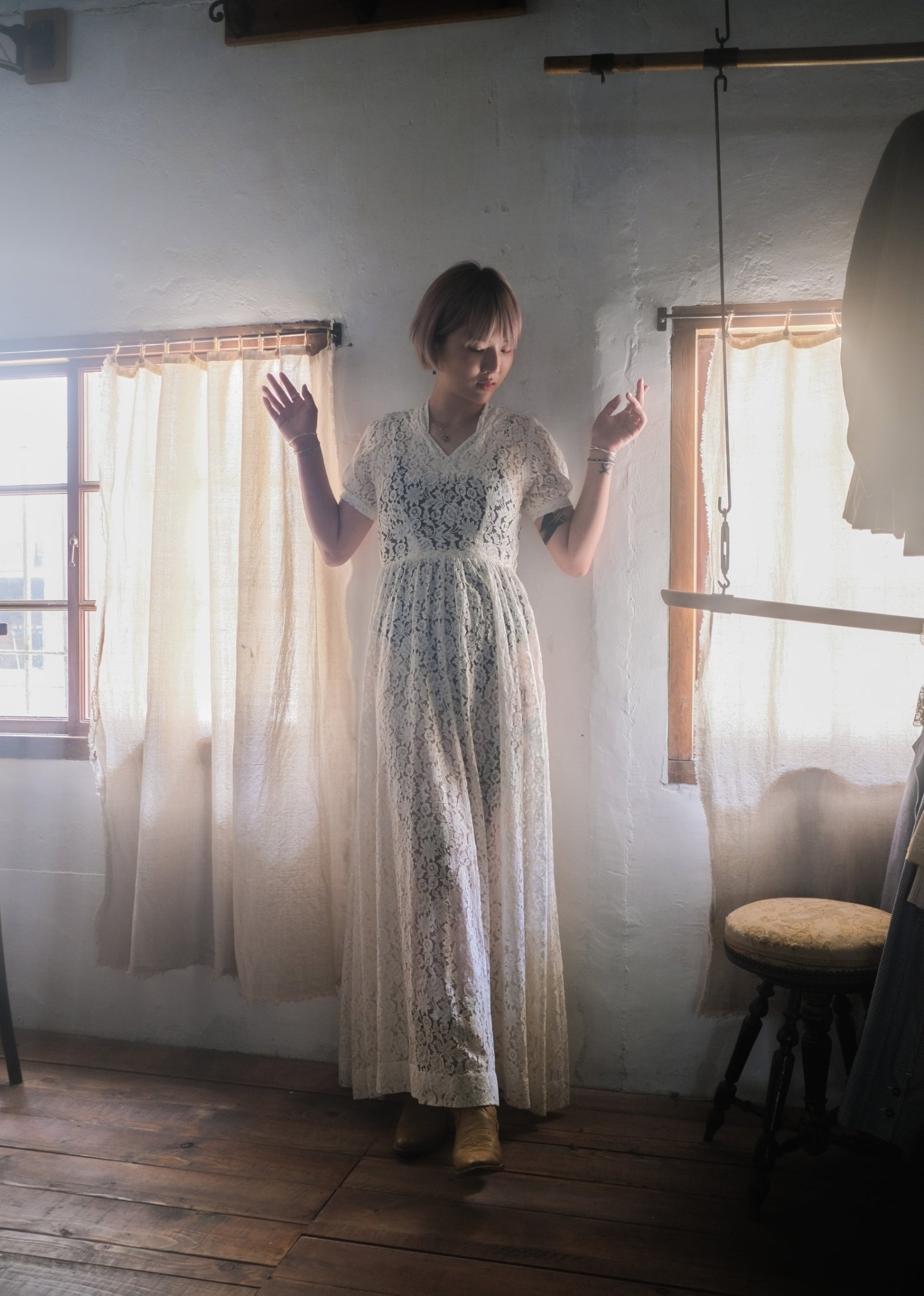 Vintage Lace Maxi Dress / 透膚蕾絲長裙