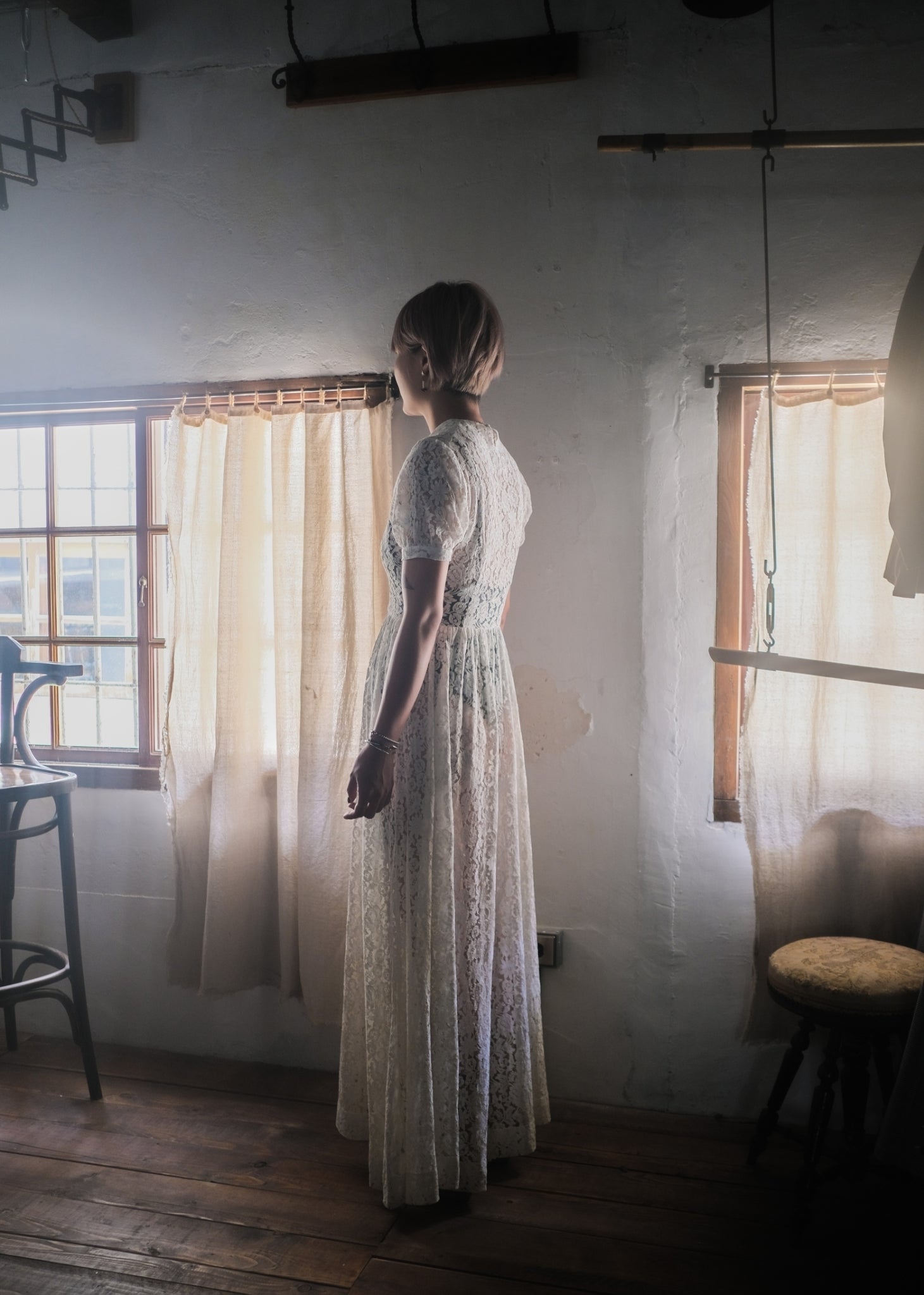 Vintage Lace Maxi Dress / 透膚蕾絲長裙