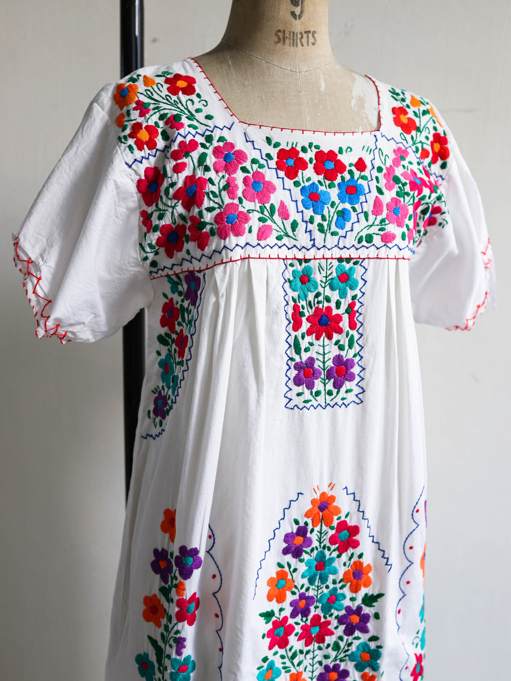 Mexican Pueblo Embroidered Folk Maxi Dress