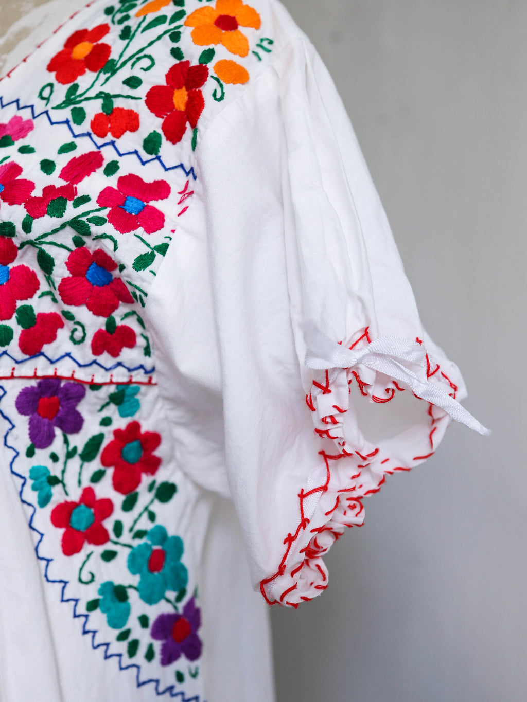 Mexican Pueblo Embroidered Folk Maxi Dress