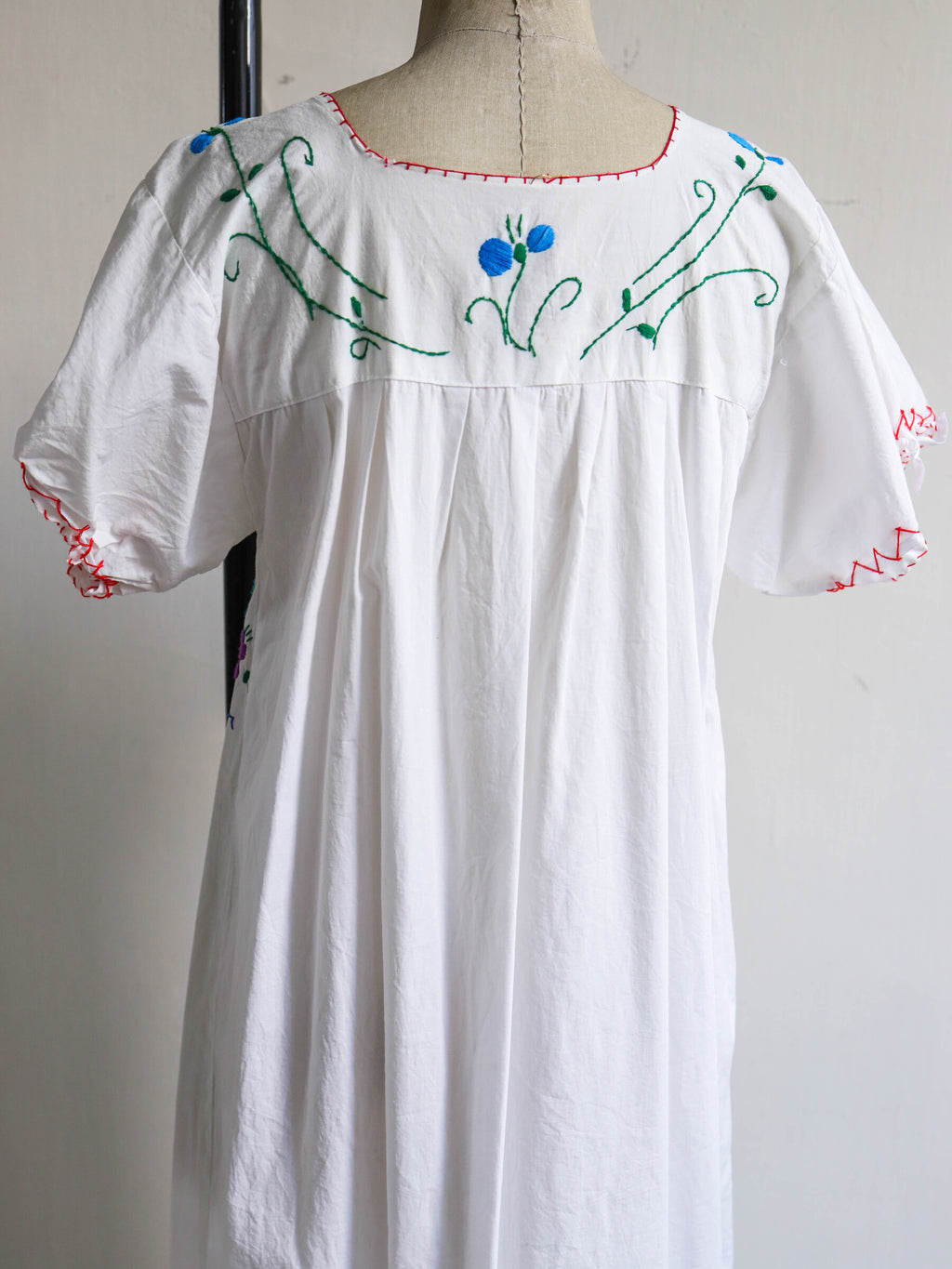 Mexican Pueblo Embroidered Folk Maxi Dress
