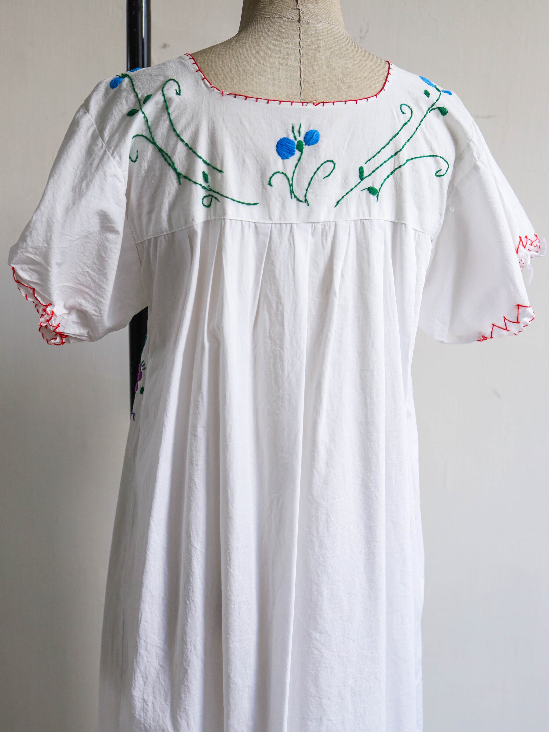 Mexican Pueblo Embroidered Folk Maxi Dress