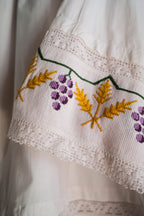 1960's French Cross Stitch Church Smock / 法國十字繡牧師罩衫