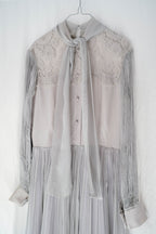 1970's Pleated Sleeve Lace Dress / 迷霧細摺袖蕾絲薄洋裝