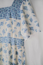 1970's Blue Floral Dress  / 水藍碎花黃線壓紋洋裝