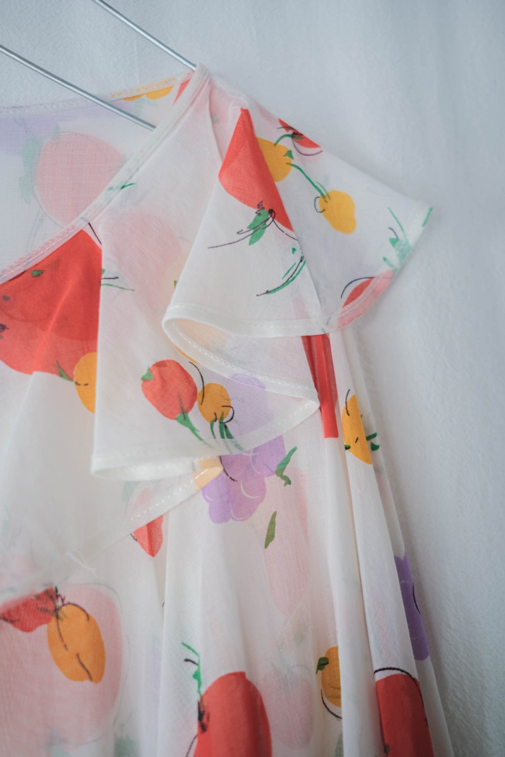 Vintage Butterfly Sleeves Sheer Dress / 蝴蝶袖蔬果透膚洋裝