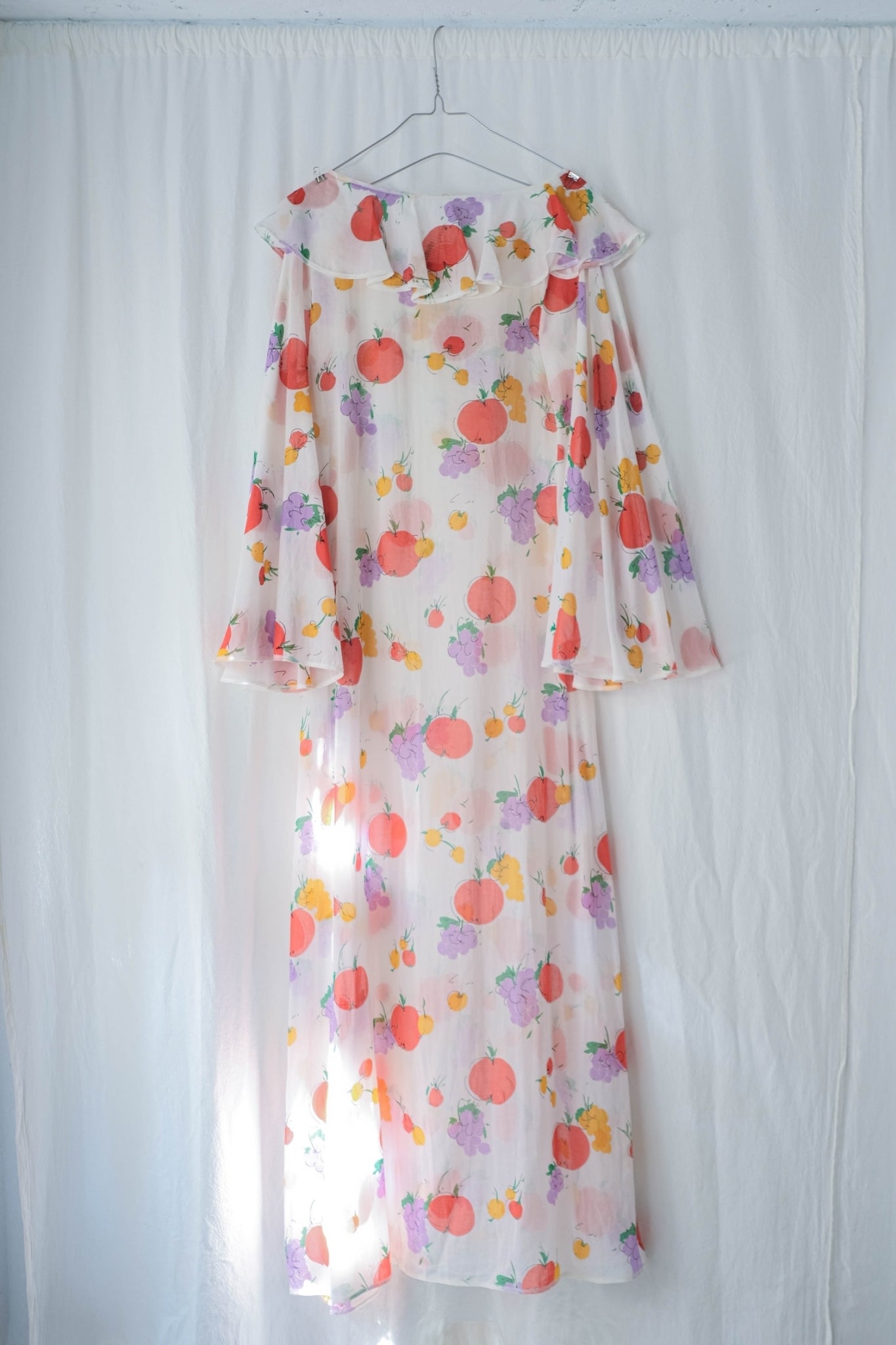 Vintage Butterfly Sleeves Sheer Dress / 蝴蝶袖蔬果透膚洋裝