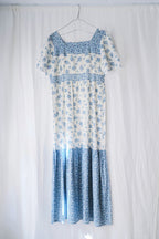 1970's Blue Floral Dress  / 水藍碎花黃線壓紋洋裝