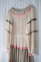 1970’s Tiered Cotton Gauze Belted Dress / 鄉村風棉紗拼接花布蛋糕長裙