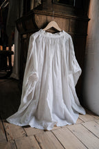 Early 20th C. French Church Smock / 法國牧師罩衫