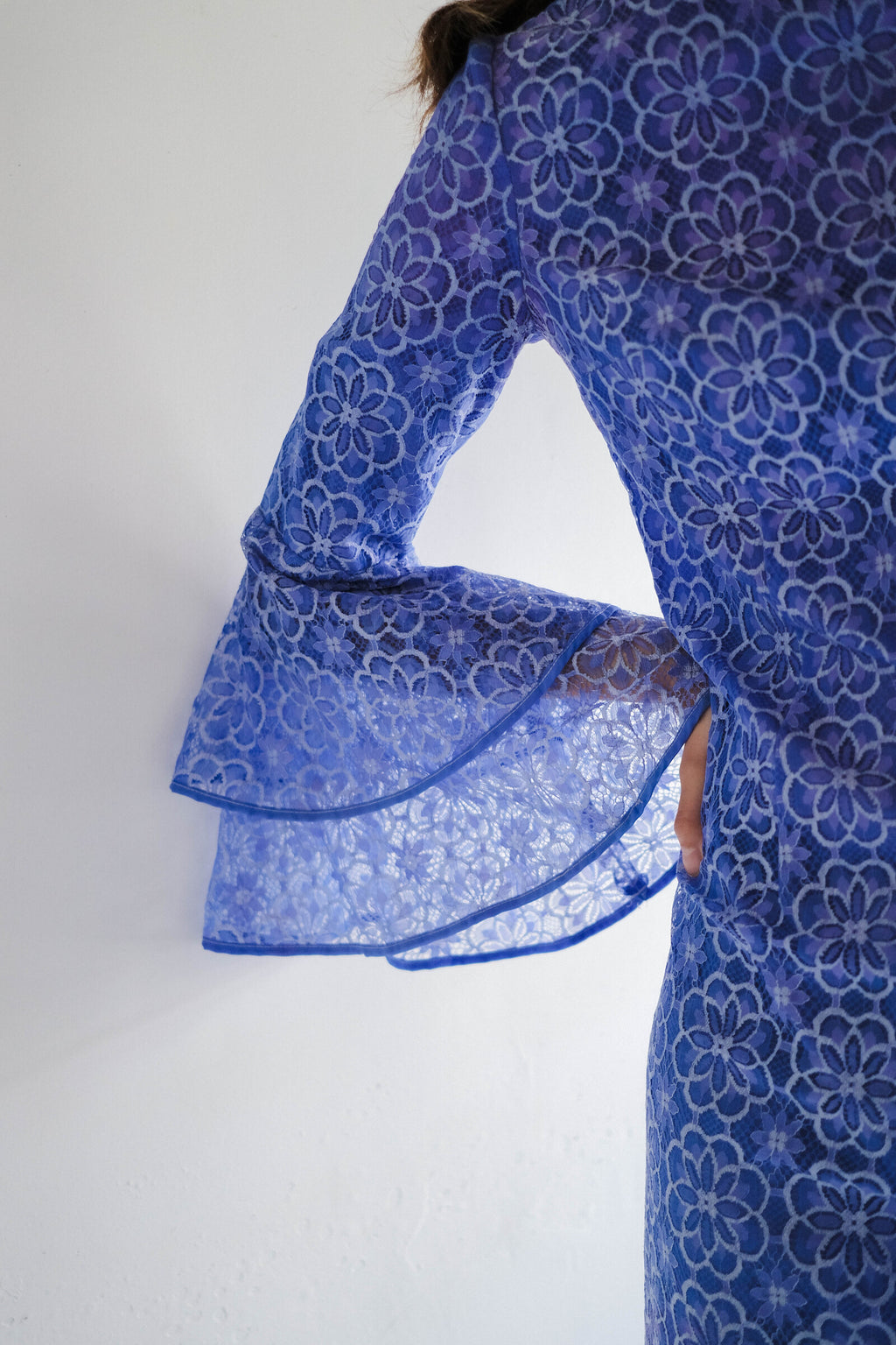 1970's Lace Flare Sleeve Dress / 藍花丹喇叭袖連衣裙