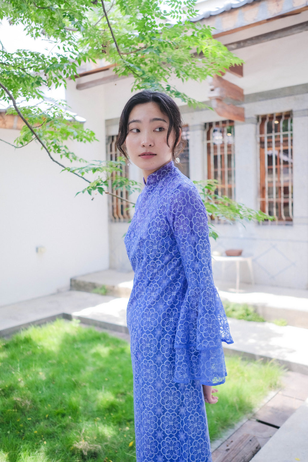 1970's Lace Flare Sleeve Dress / 藍花丹喇叭袖連衣裙