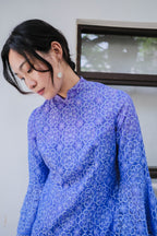 1970's Lace Flare Sleeve Dress / 藍花丹喇叭袖連衣裙
