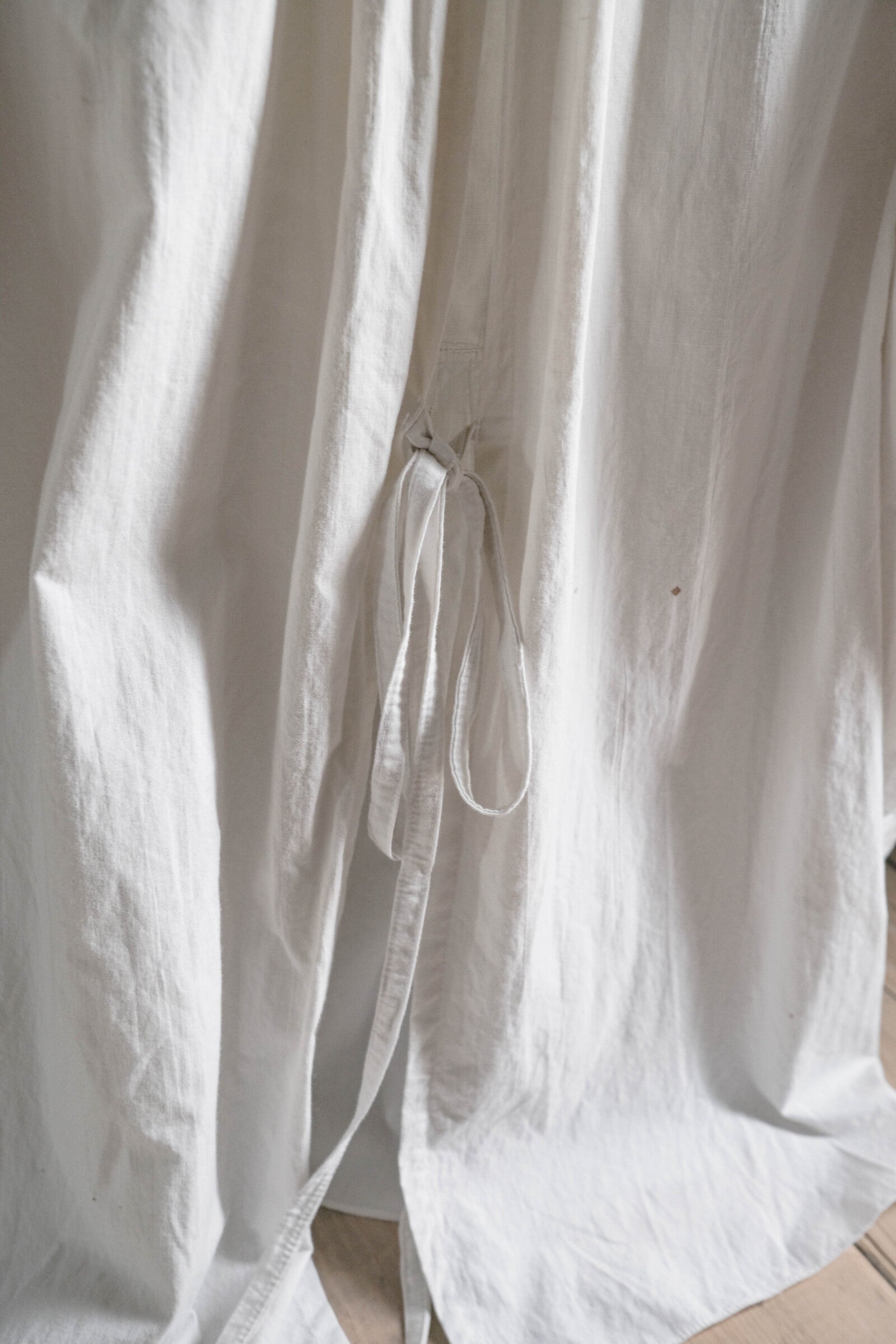 1910-1920’s Vintage European / France Open-Back Drawstring Dress Shirt / 歐洲露背綁繩禮服襯衫