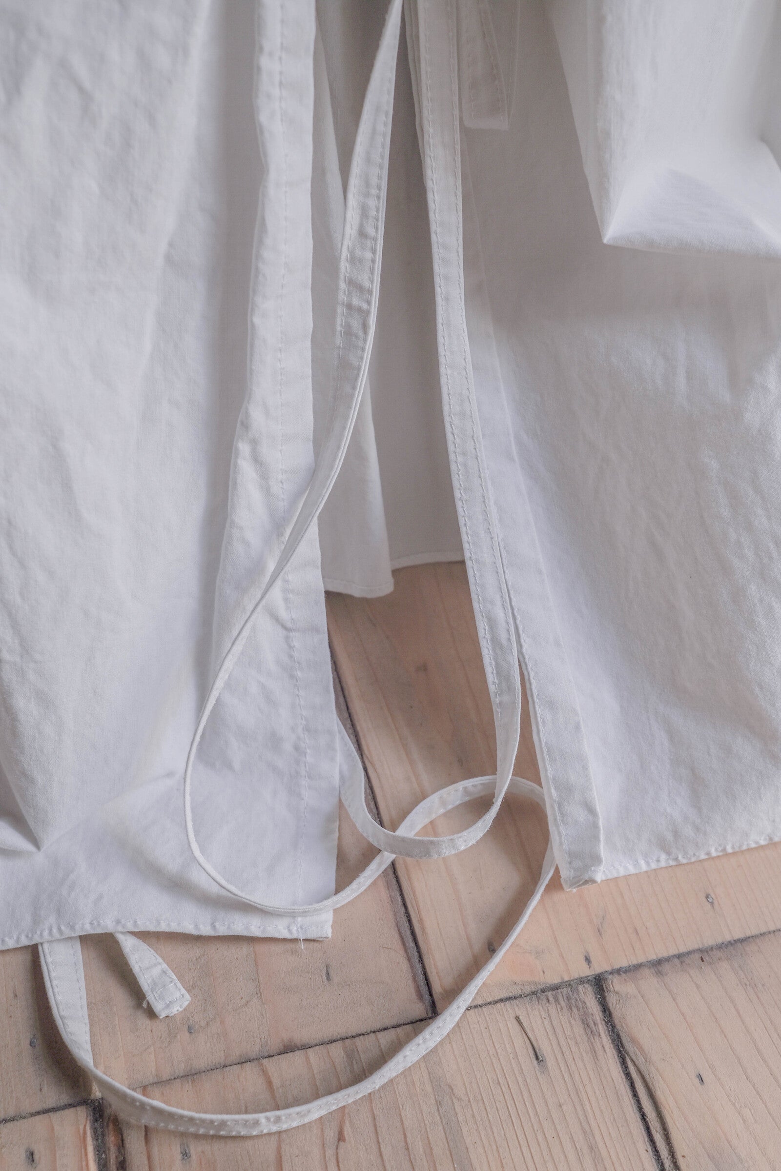 1910-1920’s Vintage European / France Open-Back Drawstring Dress Shirt  / 歐洲露背綁繩禮服襯衫
