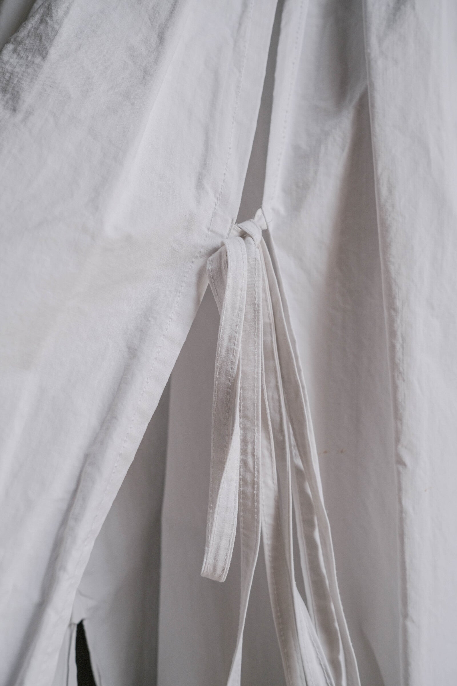 1910-1920’s Vintage European / France Open-Back Drawstring Dress Shirt  / 歐洲露背綁繩禮服襯衫
