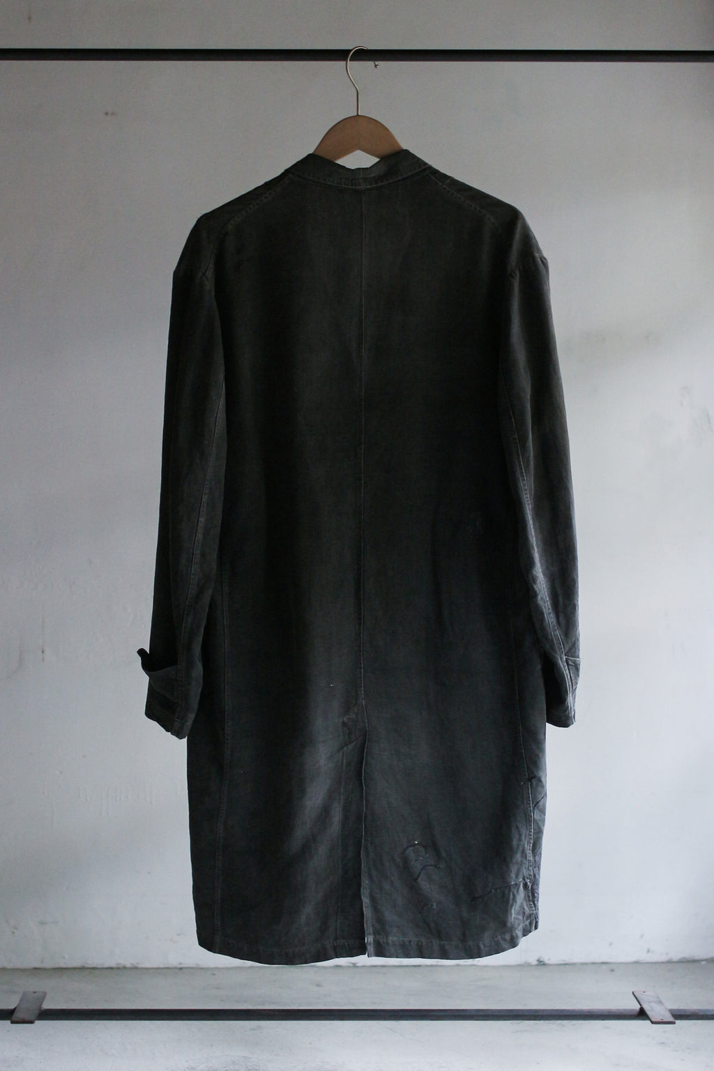 1930's "Le Trotting" French Black Dyed Maquignon Linen Coat / 法國墨黑染麻質馬商大衣
