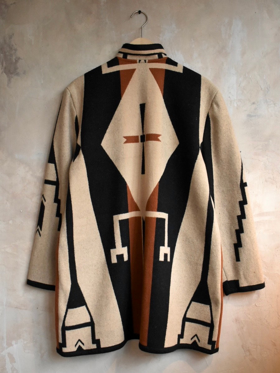 Native Jackets,etc. Cheyenne Eagle Blanket Coat by Ben Nighthorse Campbell. / 夏安老鷹羊毛毯子大衣