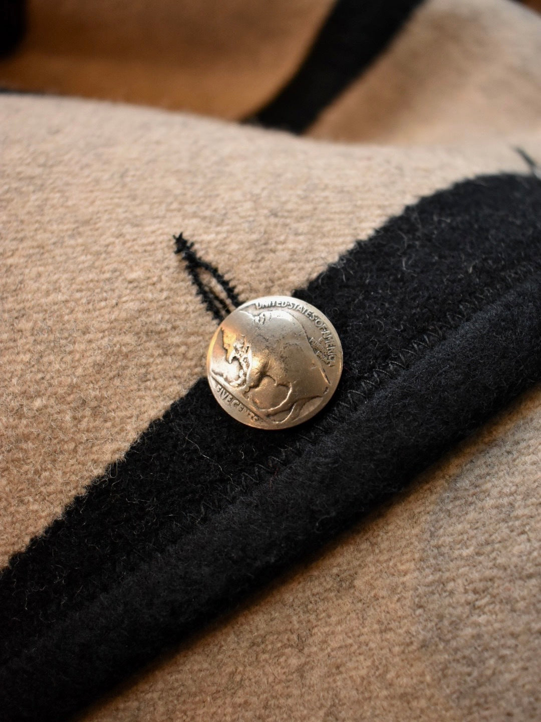 Native Jackets,etc. Cheyenne Eagle Blanket Coat by Ben Nighthorse Campbell. / 夏安老鷹羊毛毯子大衣
