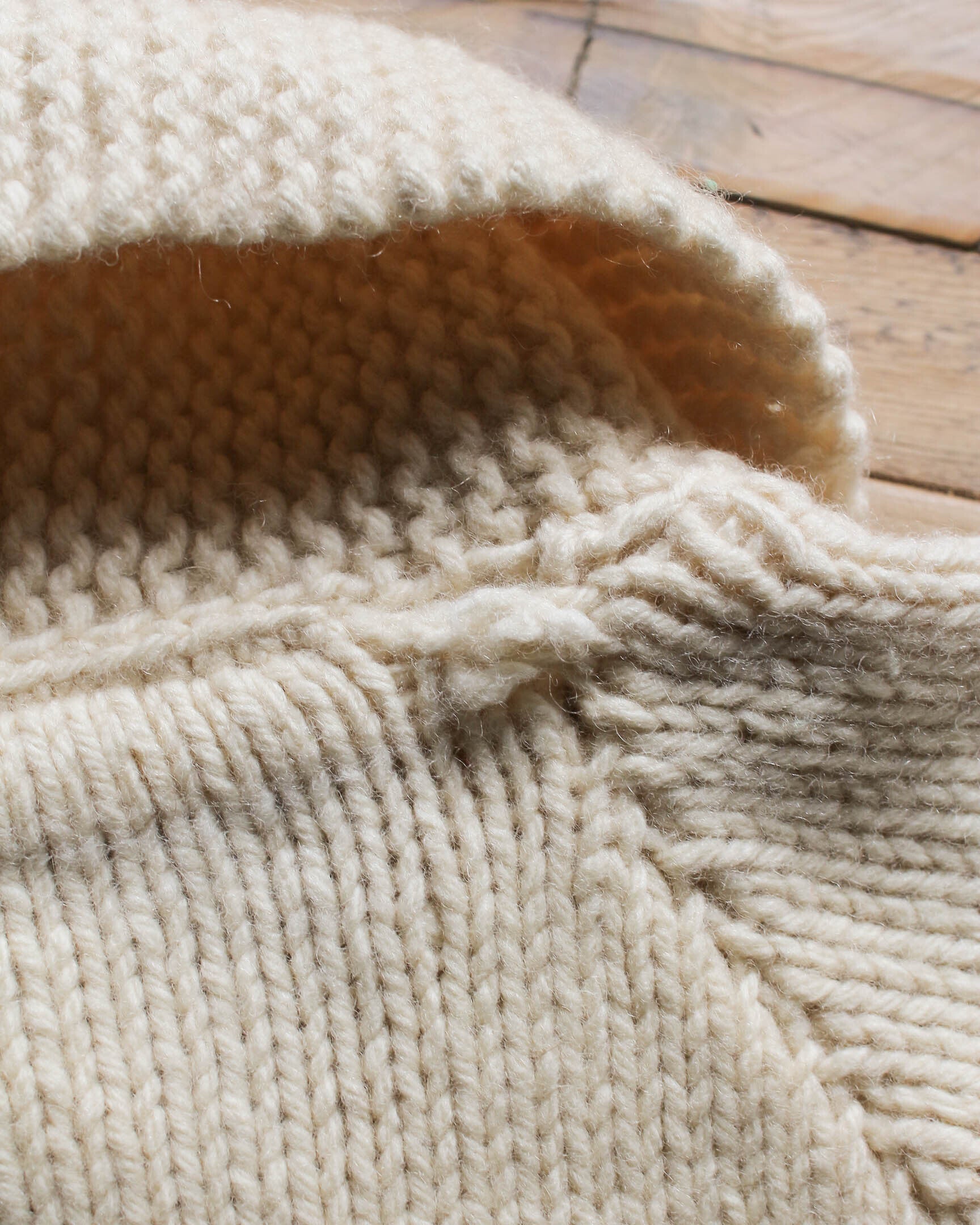 1960's Hand Knit Cowichan Mallard Duck Sweater / 古著手織綠頭鴨考津毛衣
