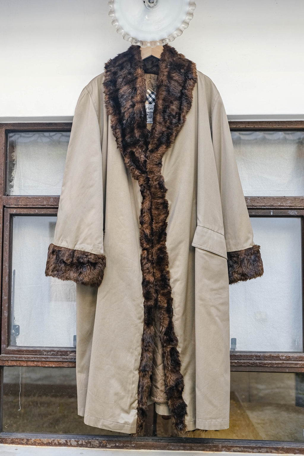1990's Burberrys Women's Fur Shawl Coat / 90's Burberrys 女士皮草披肩大衣