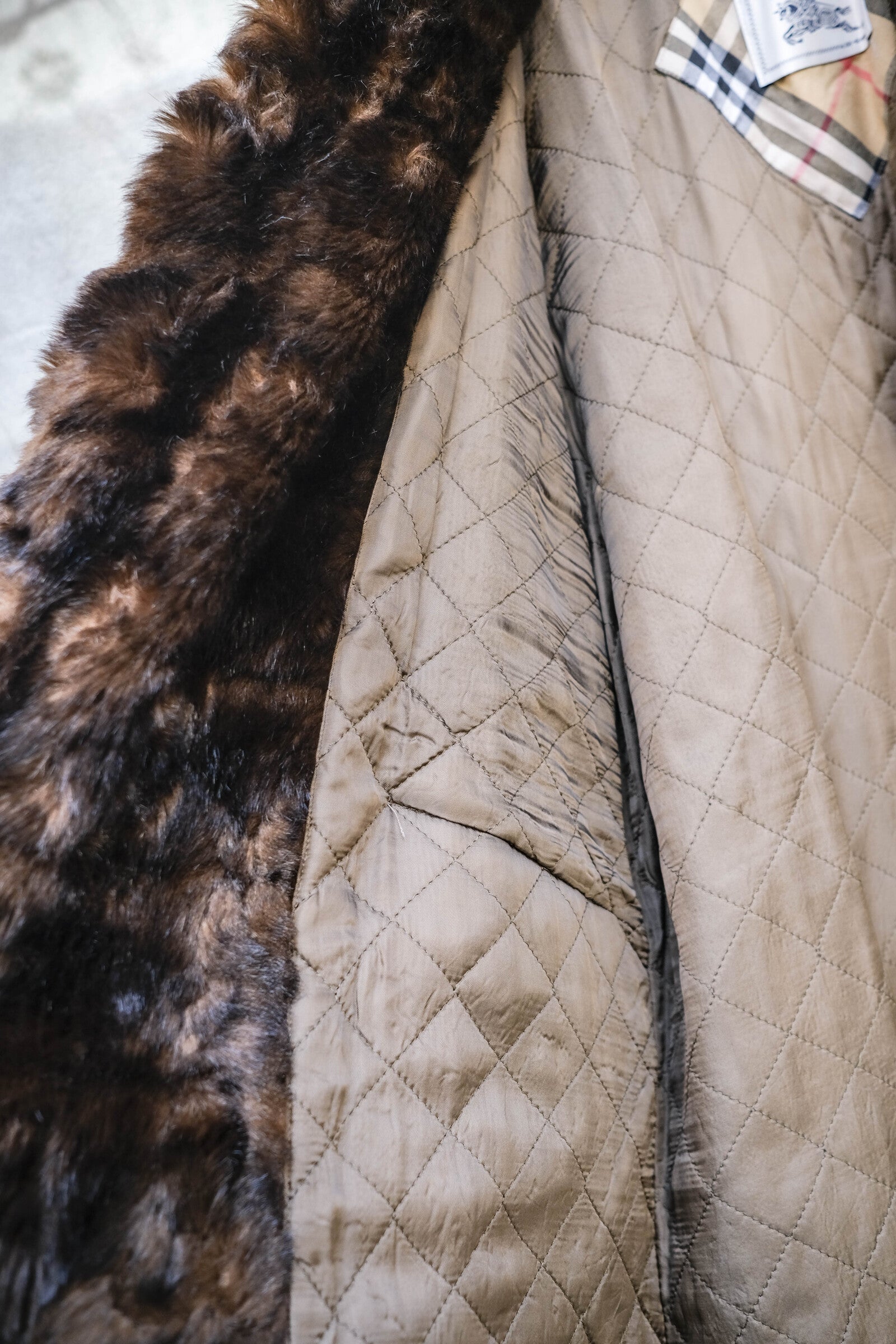 1990's Burberrys Women's Fur Shawl Coat / 90's Burberrys 女士皮草披肩大衣