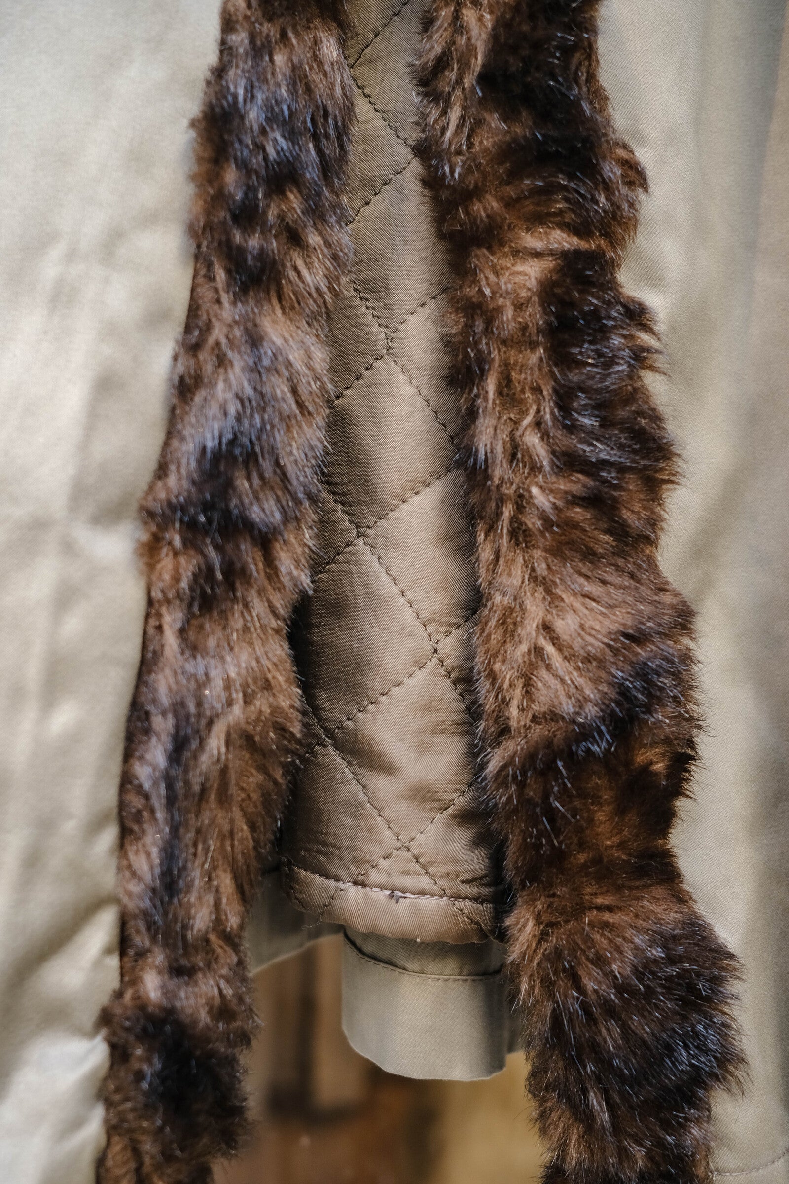 1990's Burberrys Women's Fur Shawl Coat / 90's Burberrys 女士皮草披肩大衣