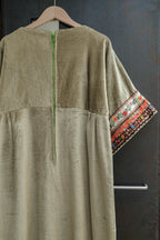 1970's Swiss Velvet Dress / 柳茶色瑞士絨感洋裝