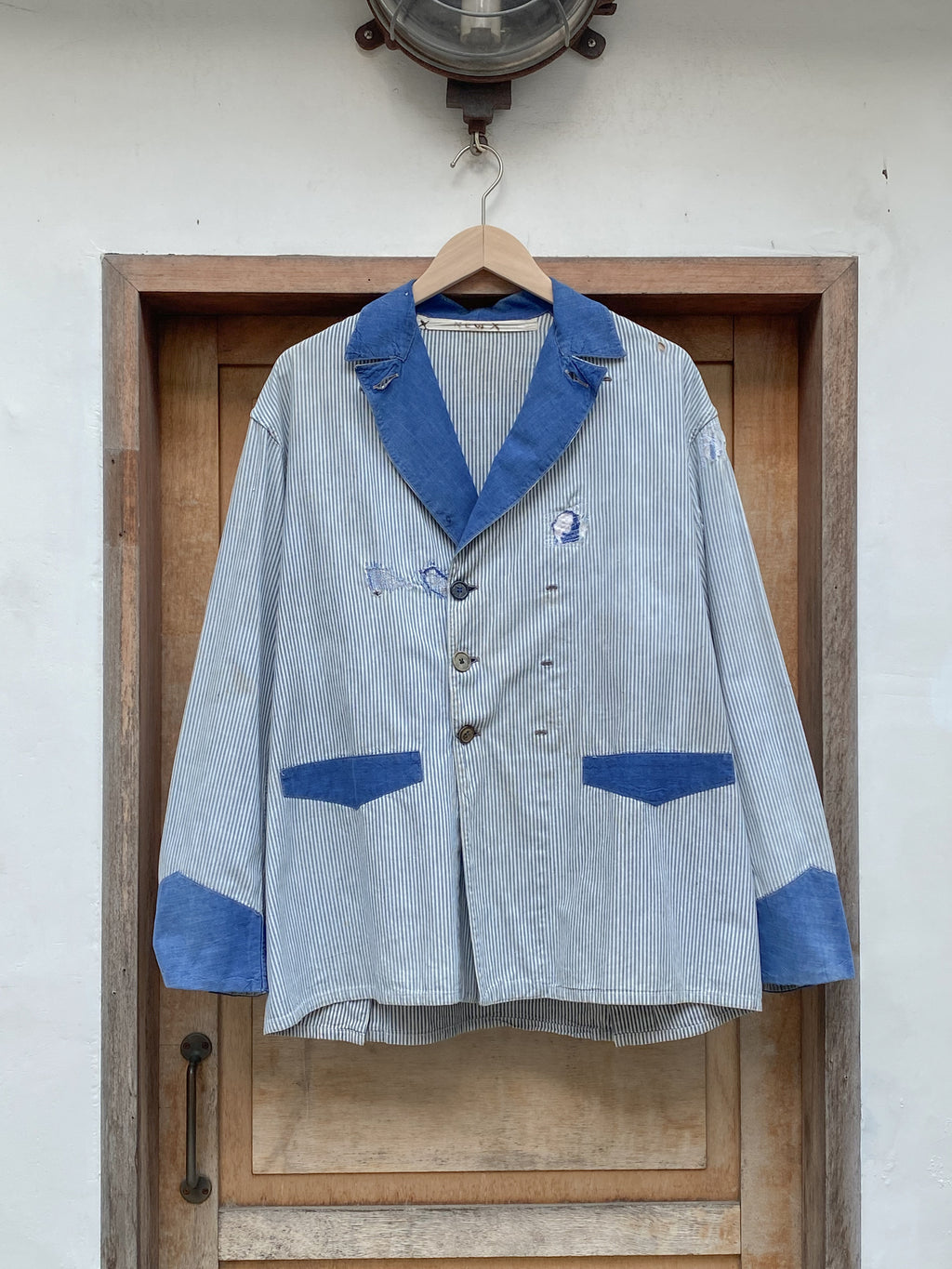 1940's British Two Tone Hickory Stripe Double Breasted Jacket / 1940's 英國雙色調山核桃條紋雙排扣外套