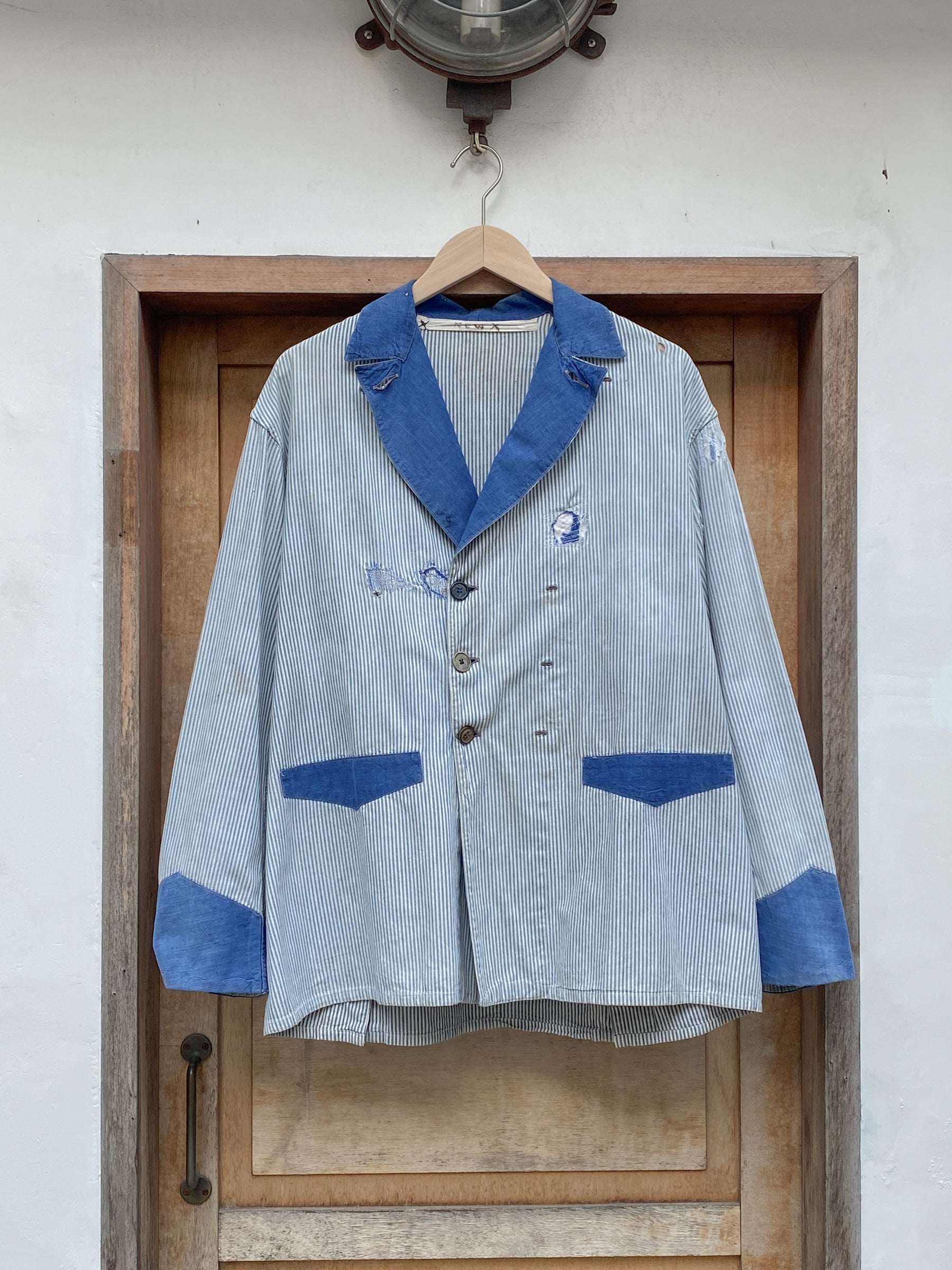1940's British Two Tone Hickory Stripe Double Breasted Jacket / 1940's 英國雙色調山核桃條紋雙排扣外套