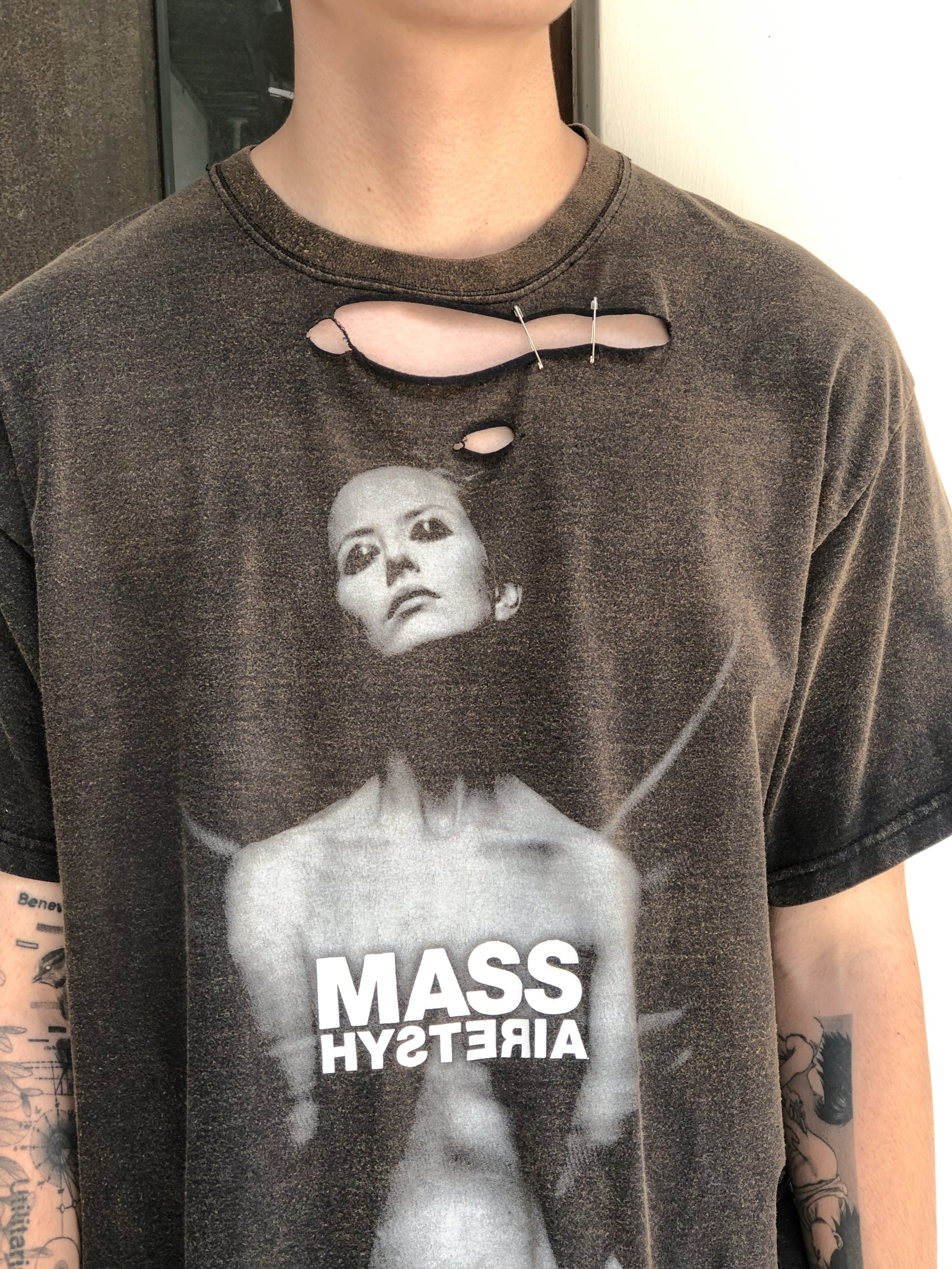 "𝒁/𝑵.𝑳" Rework Vintage Trashed Tee