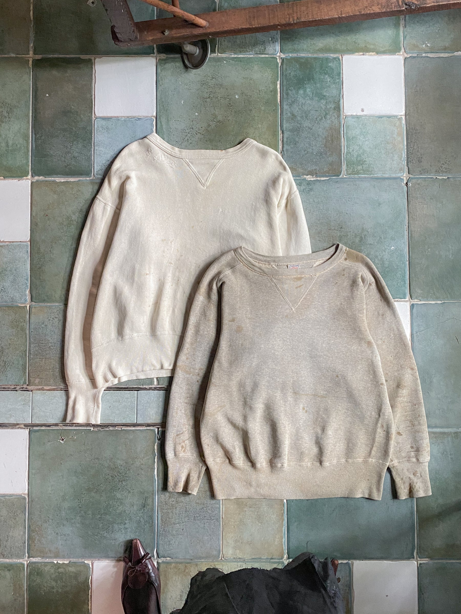1940's Oneita Double-V Sweatshirt / 1940's Oneita Double-V Sweatshirt