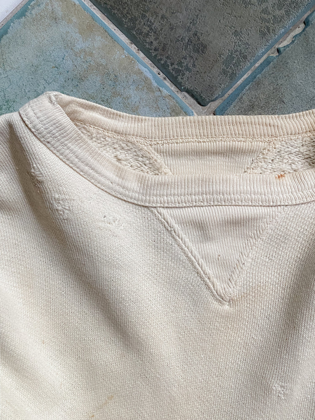 1940's Oneita Double-V Sweatshirt / 1940's Oneita Double-V Sweatshirt