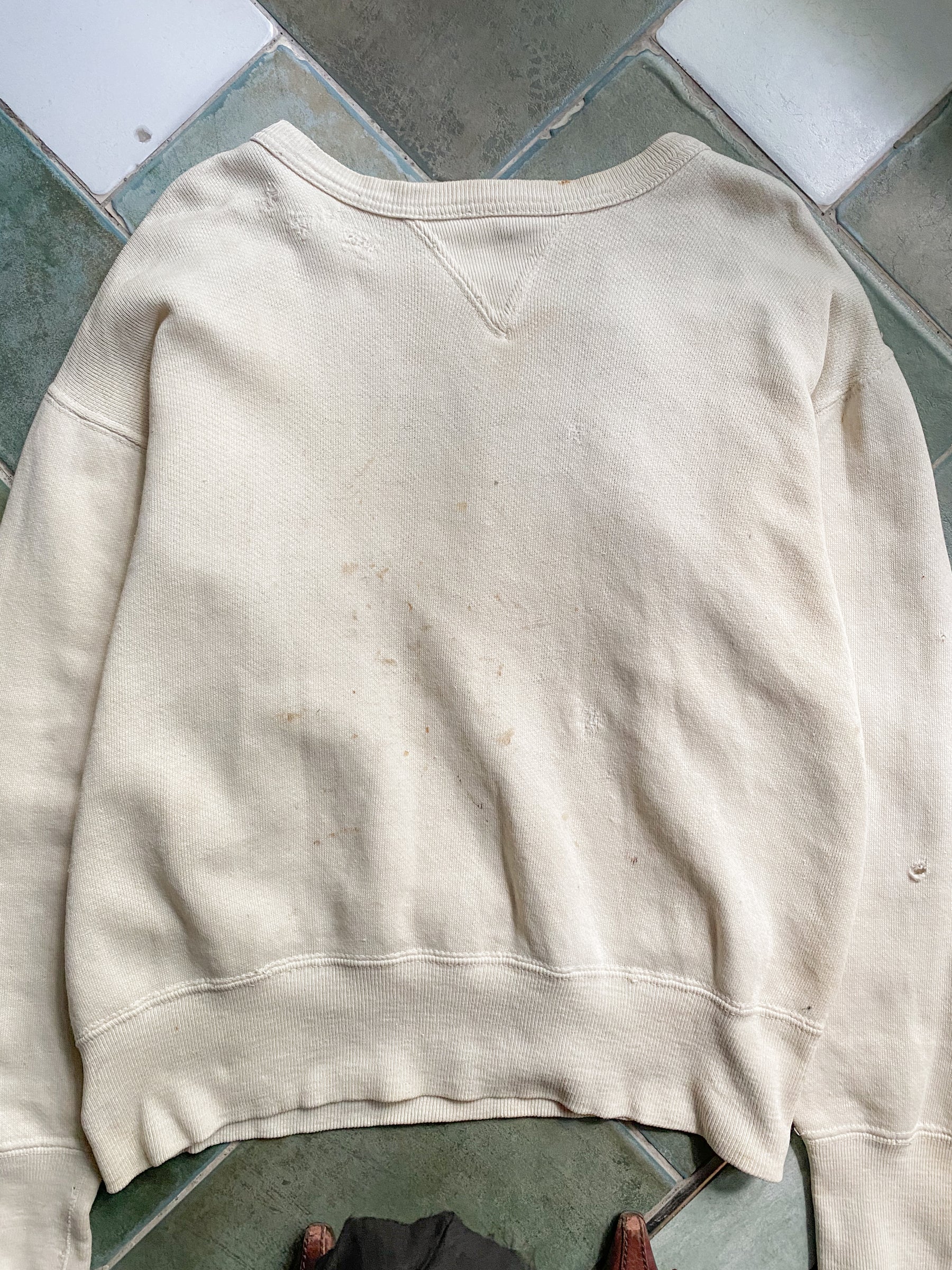 1940's Oneita Double-V Sweatshirt / 1940's Oneita Double-V Sweatshirt