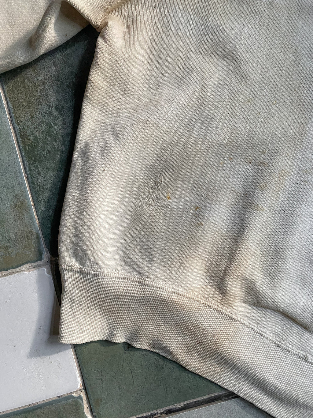 1940's Oneita Double-V Sweatshirt / 1940's Oneita Double-V Sweatshirt