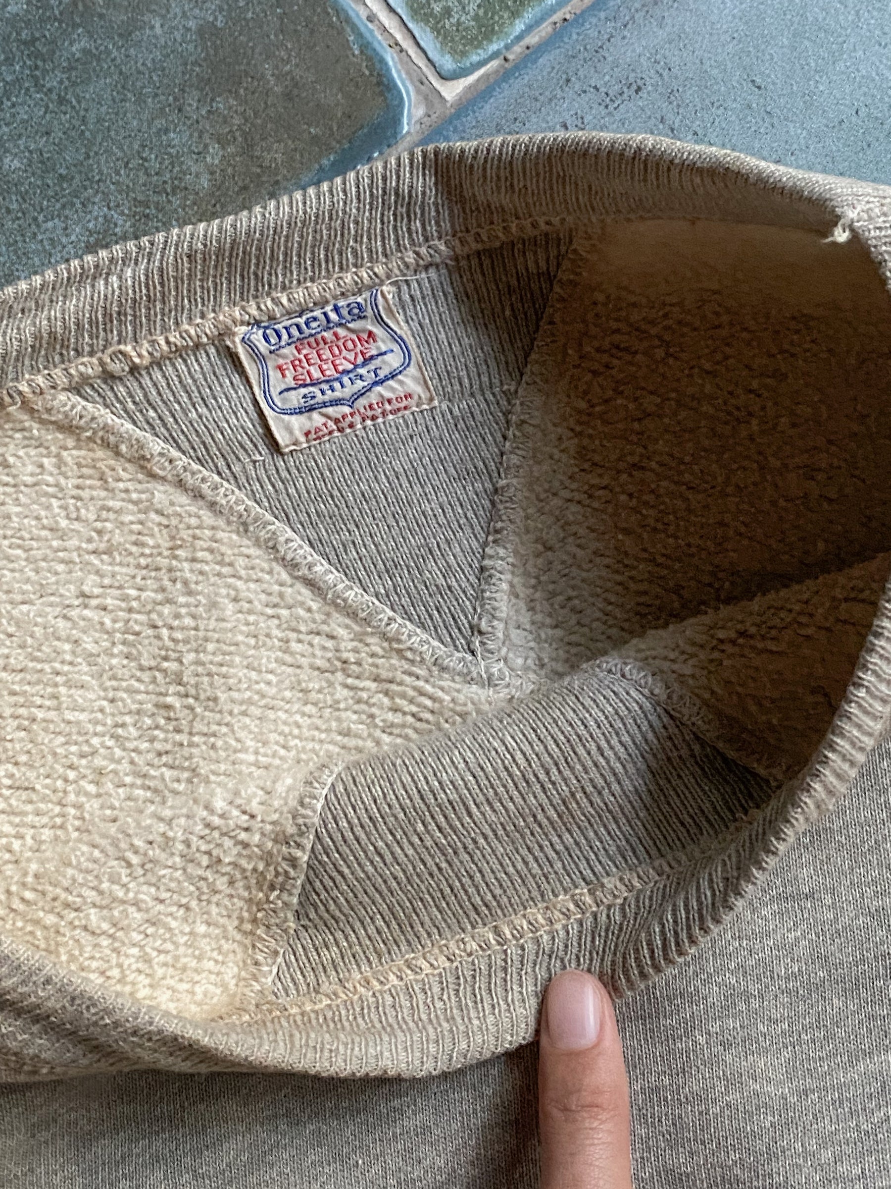 1950’s Oneita Double-V Sweatshirt / 1950’s Oneita雙Ｖ運動衫