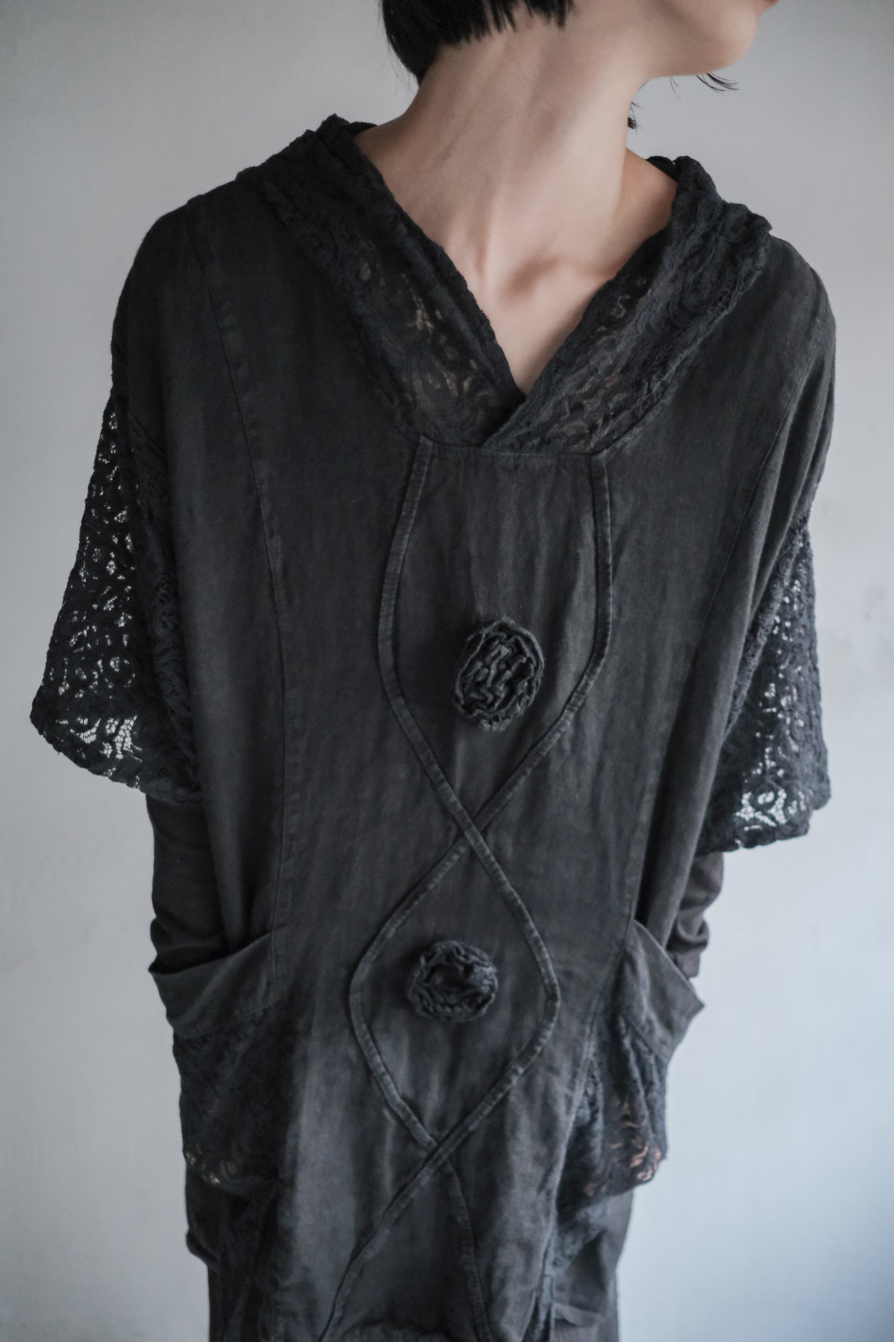 Italian Brand Lace and Linen Top / 義大利蕾絲麻質上衣