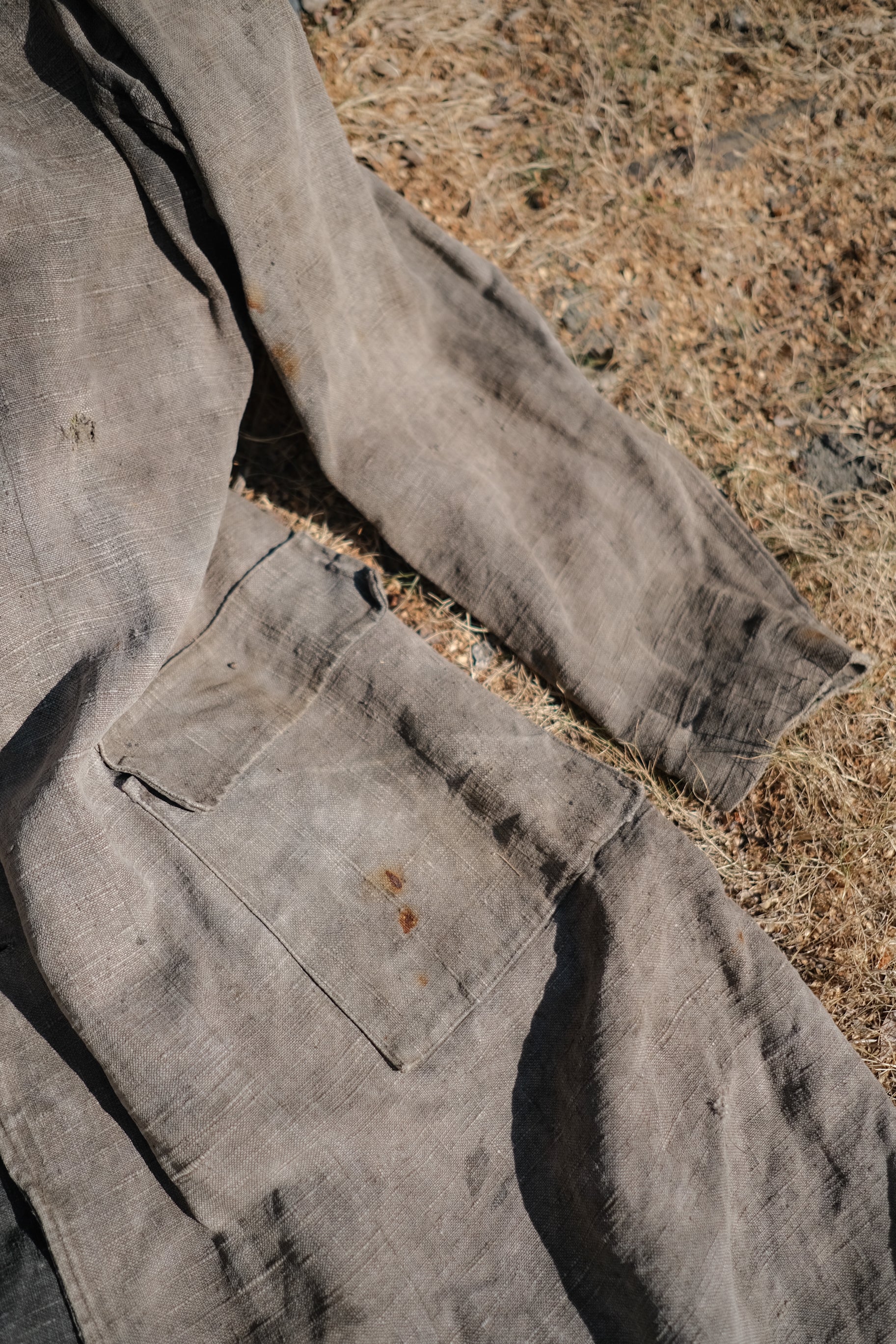 1940’s Belgian Hand Woven Faded Grey Raw Linen Work Coat / 比利時古著手織褪灰色原麻工作大衣