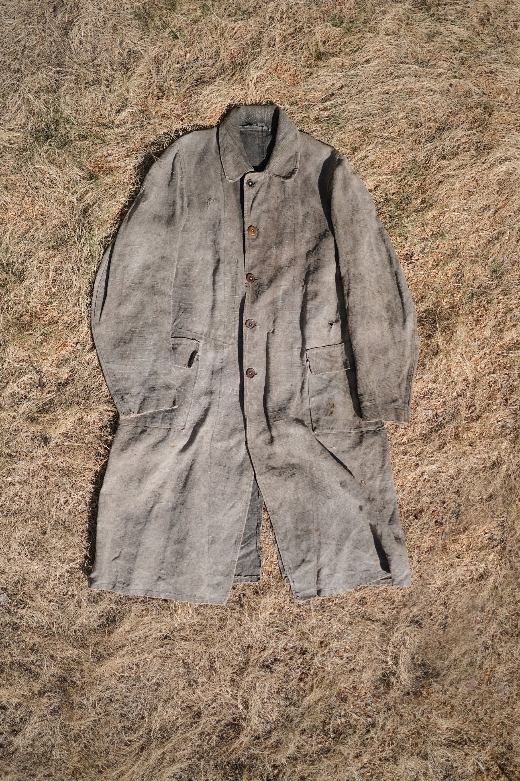 1940’s Belgian Hand Woven Faded Grey Raw Linen Work Coat / 比利時古著手織褪灰色原麻工作大衣