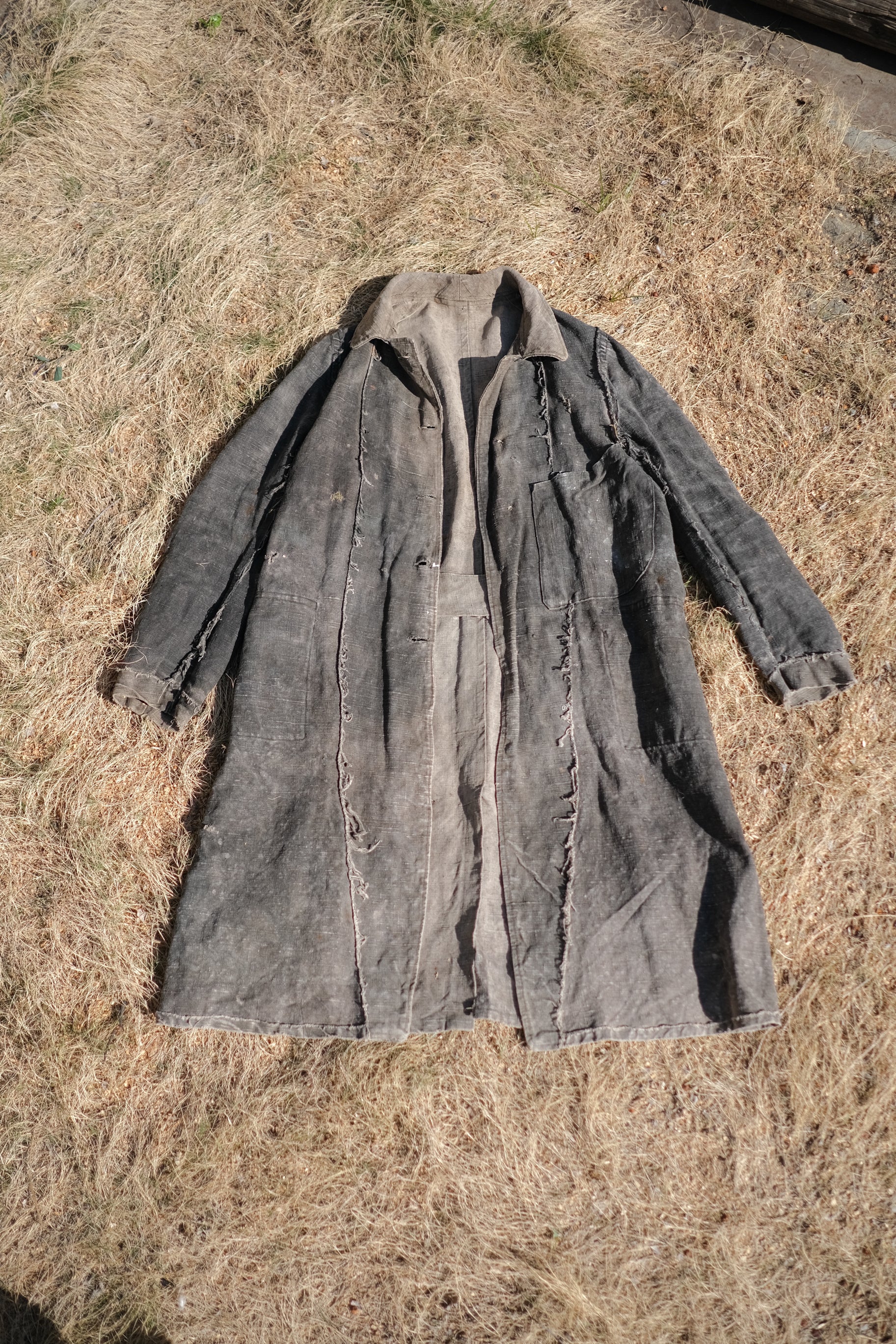 1940’s Belgian Hand Woven Faded Grey Raw Linen Work Coat / 比利時古著手織褪灰色原麻工作大衣