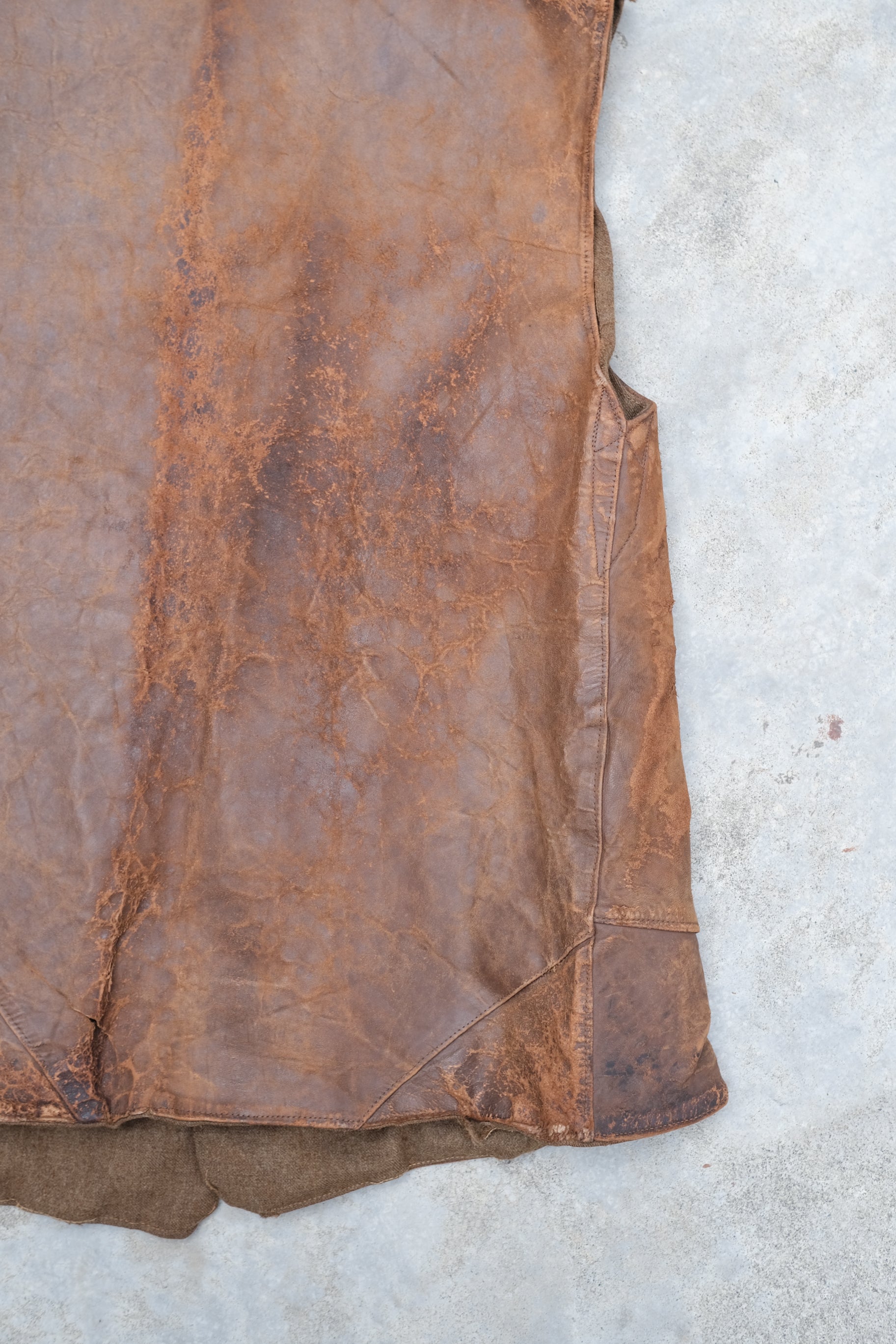 1940-1950’s Belgian Army Jerkin Leather Vest / 比利時軍用皮質背心