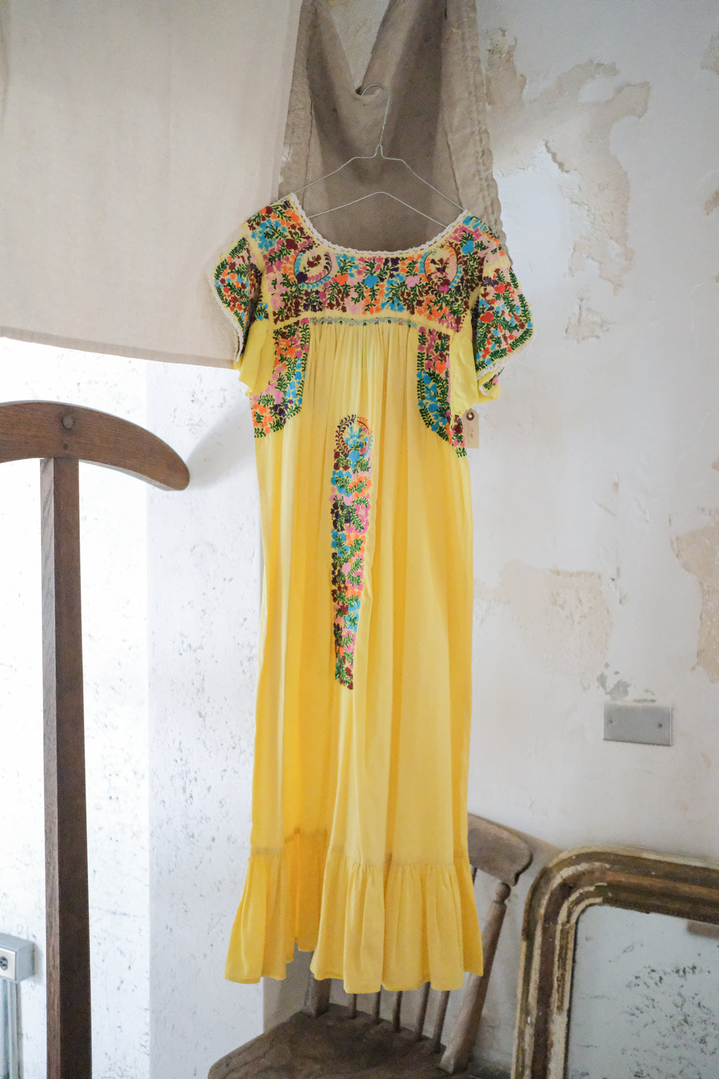 Vintage Mexican Oaxana Embroidered Dress
