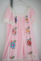Mexican Embroidered Dress / 墨西哥刺繡洋裝