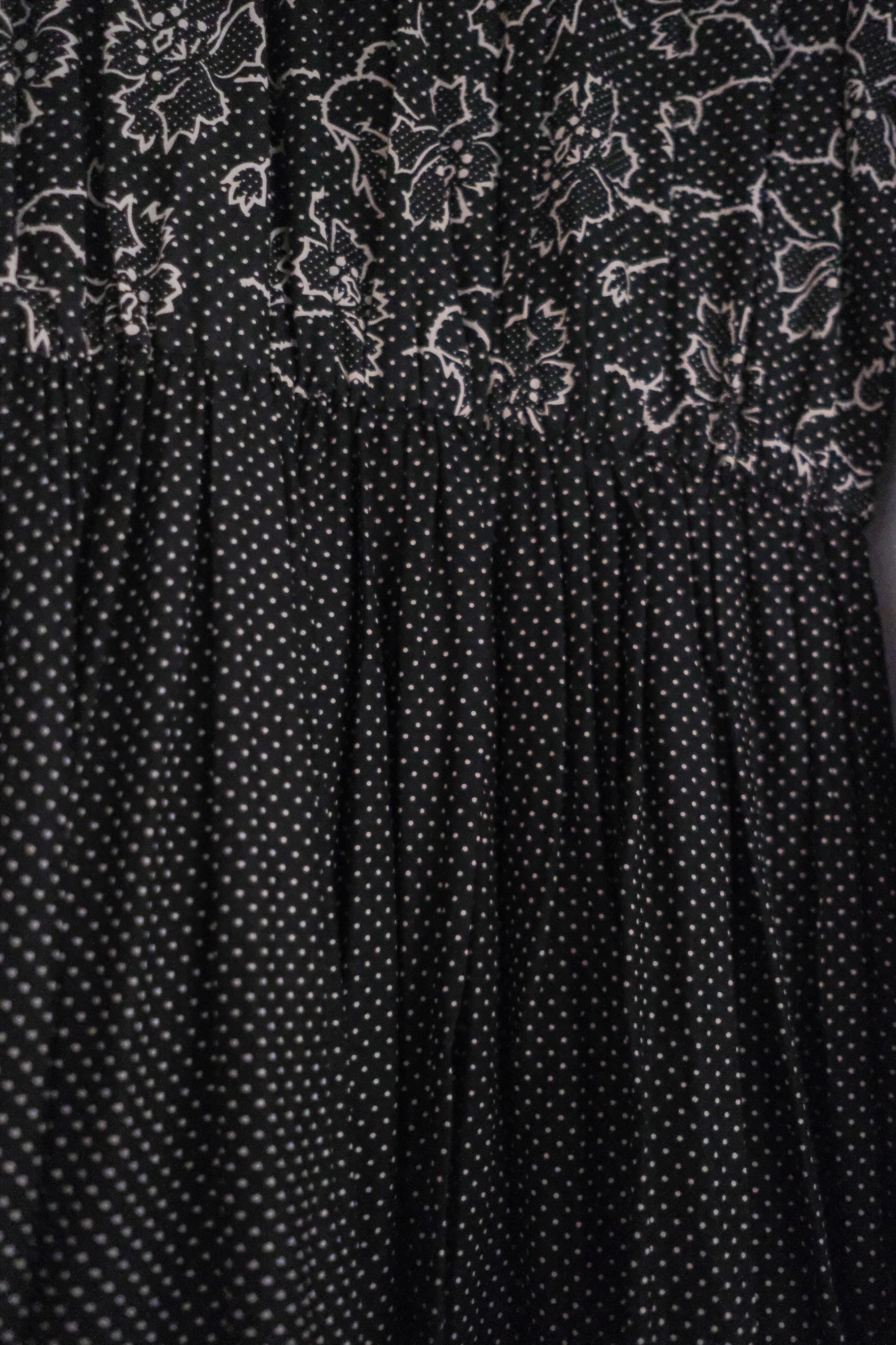 1970's "Ellen Tracy" Polka Dot Ruffled Maxi Dress / 波點荷葉邊長裙